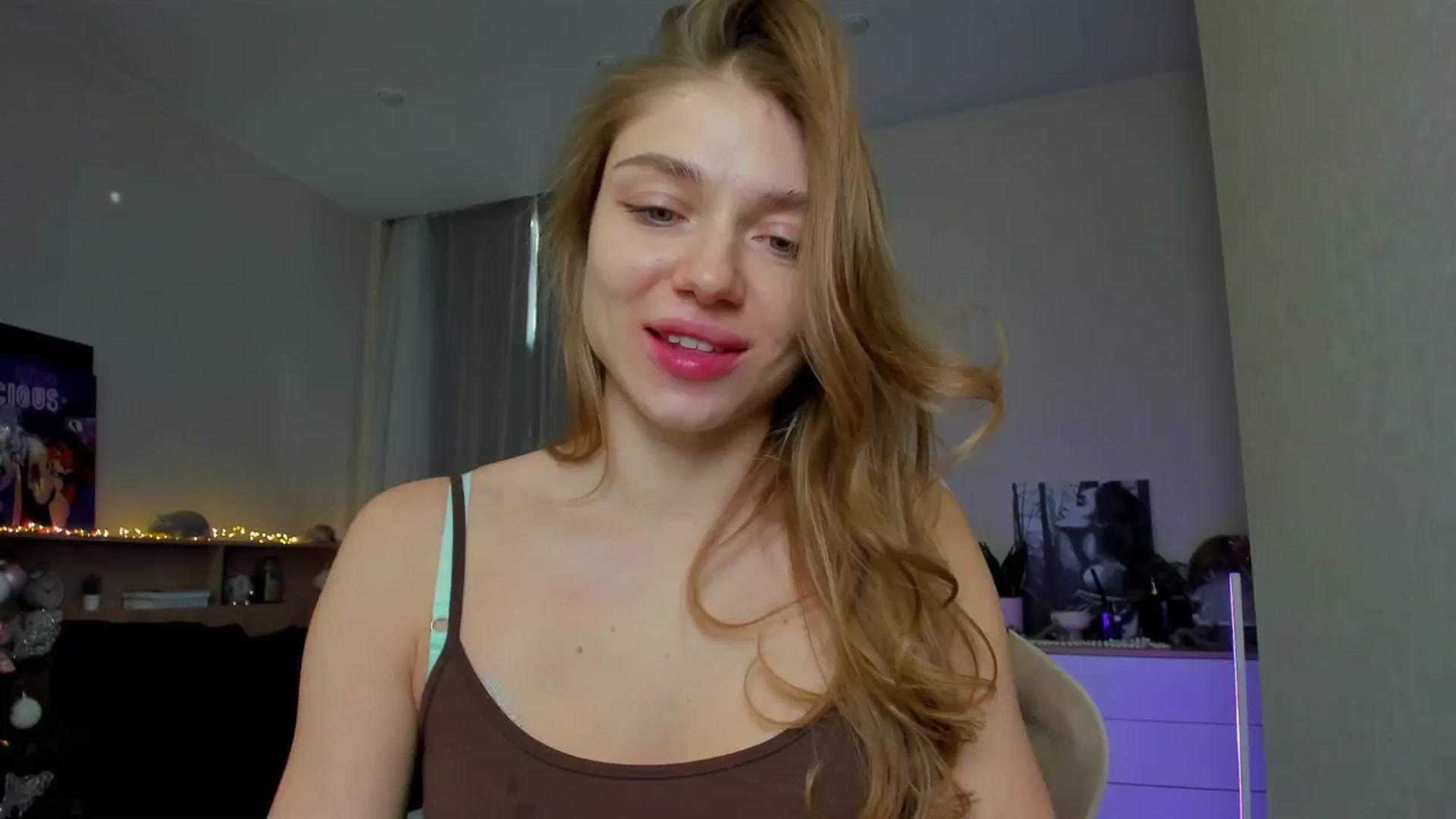 Gallery image thumbnail from Make_my_Luck's myfreecams stream on, 12/07/2024, 08:54 image 1 of 20