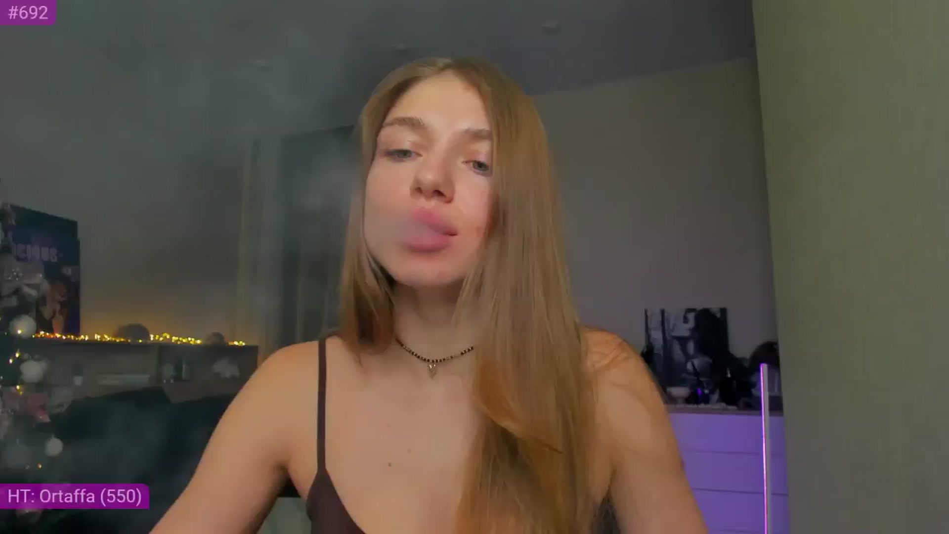Gallery image thumbnail from Make_my_Luck's myfreecams stream on, 12/08/2024, 18:37 image 6 of 20