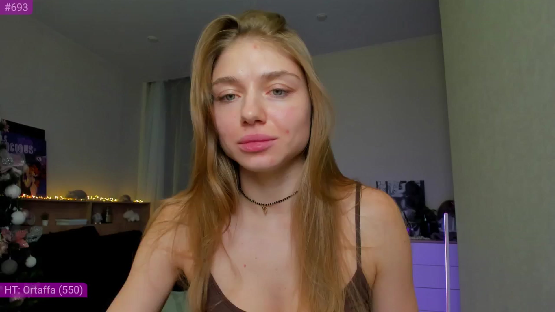 Gallery image thumbnail from Make_my_Luck's myfreecams stream on, 12/08/2024, 18:37 image 12 of 20