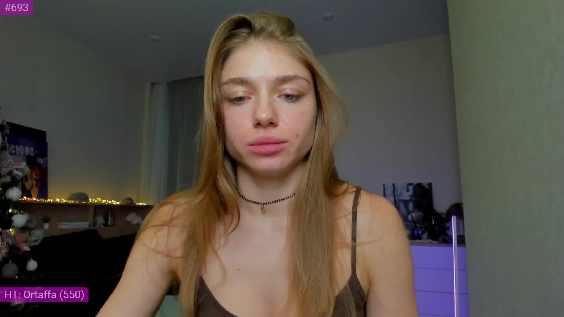 Gallery image thumbnail from Make_my_Luck's myfreecams stream on, 12/08/2024, 18:37 image 11 of 20