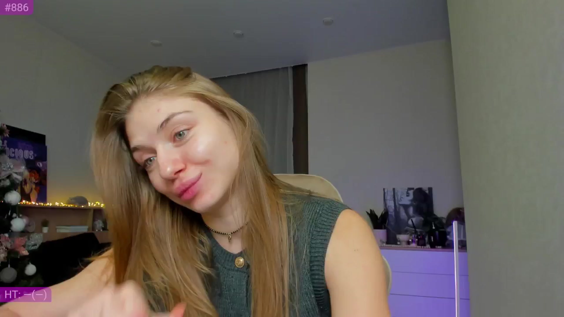 Gallery image thumbnail from Make_my_Luck's myfreecams stream on, 12/10/2024, 18:33 image 9 of 20