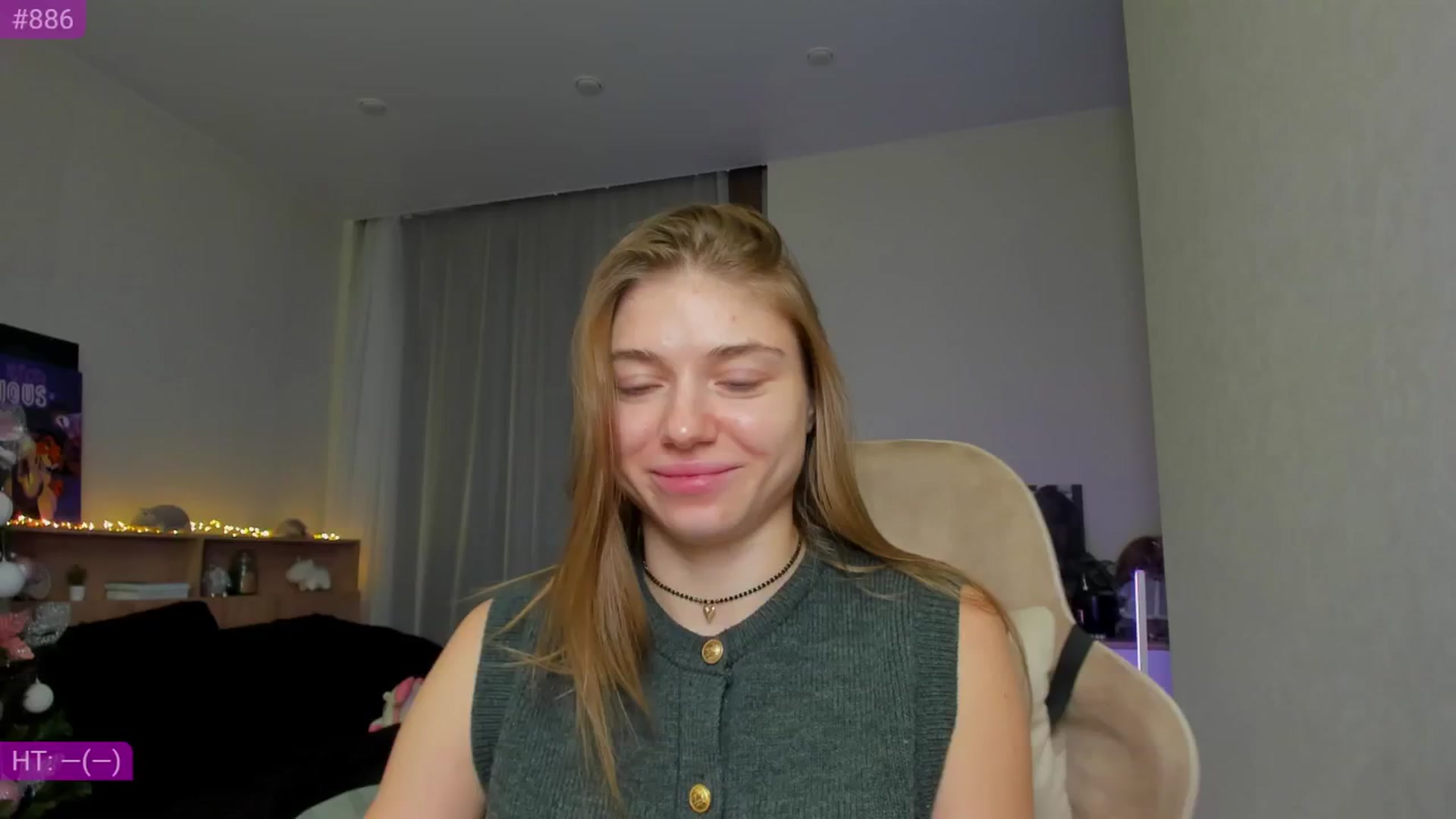 Gallery image thumbnail from Make_my_Luck's myfreecams stream on, 12/10/2024, 18:33 image 17 of 20