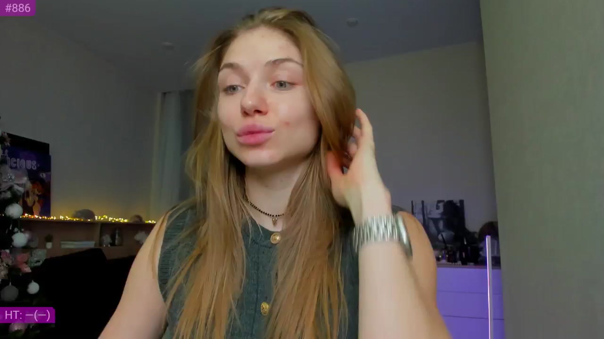 Gallery image thumbnail from Make_my_Luck's myfreecams stream on, 12/10/2024, 18:33 image 6 of 20