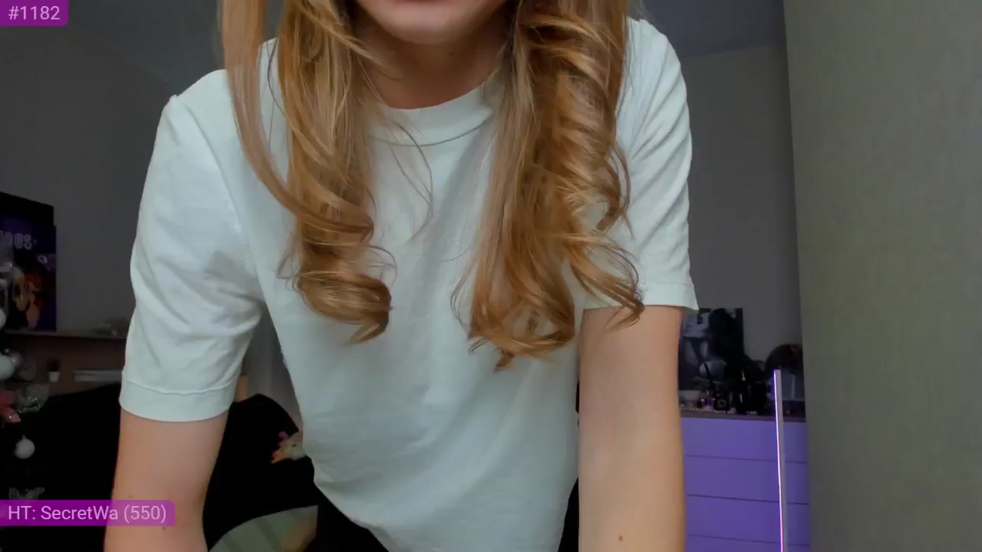 Gallery image thumbnail from Make_my_Luck's myfreecams stream on, 12/14/2024, 07:43 image 9 of 20