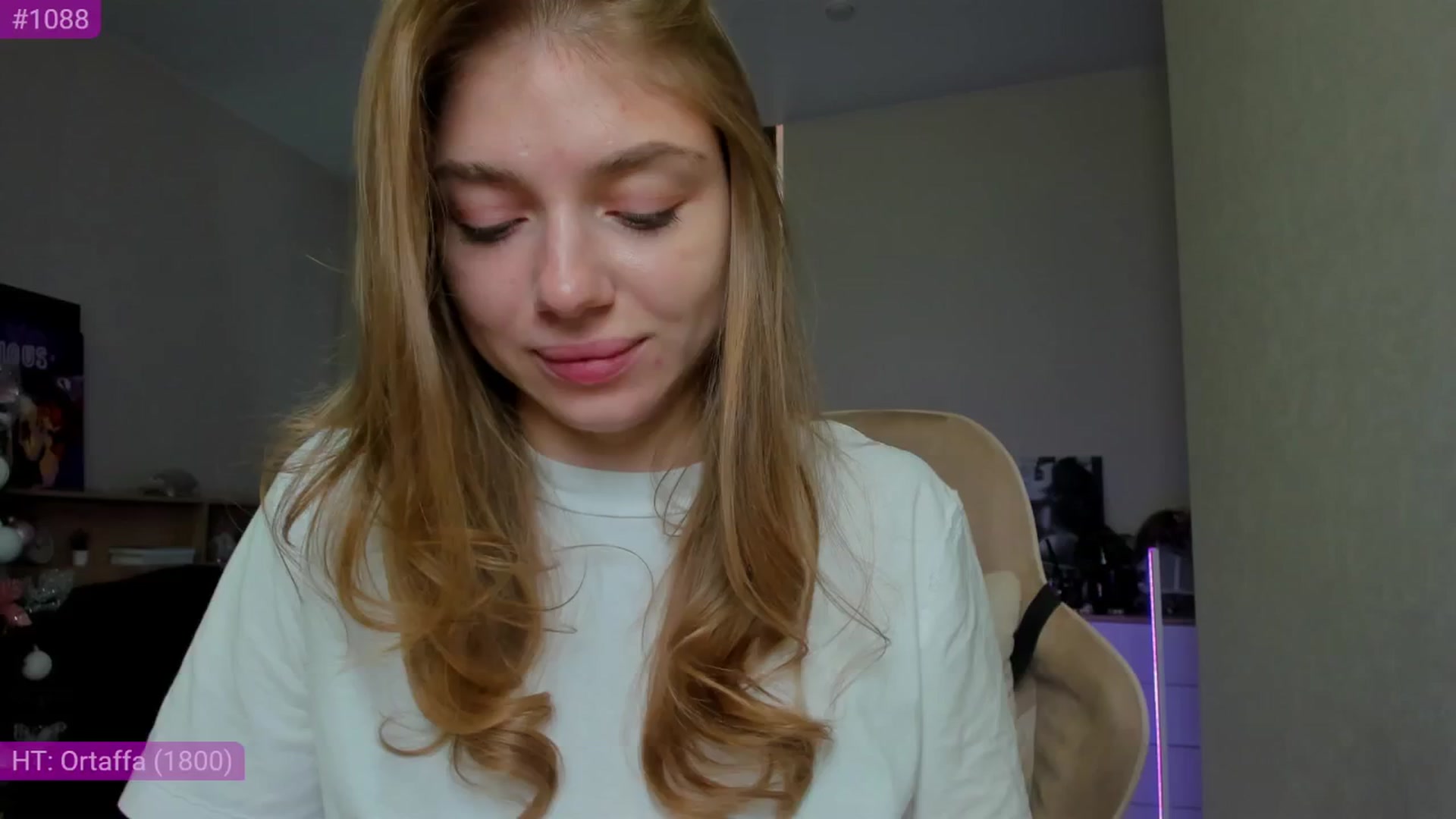 Gallery image thumbnail from Make_my_Luck's myfreecams stream on, 12/14/2024, 08:00 image 16 of 20