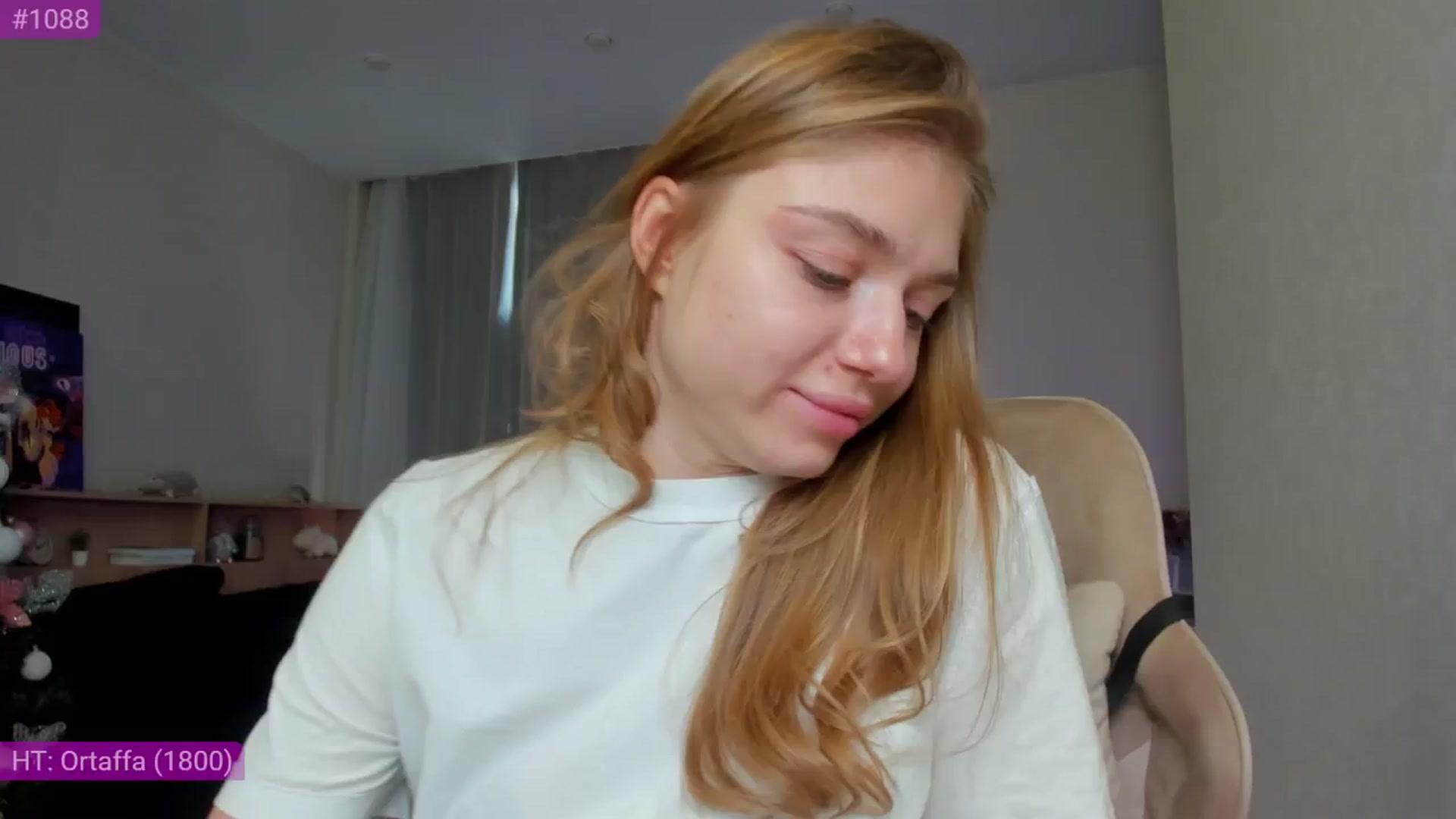 Gallery image thumbnail from Make_my_Luck's myfreecams stream on, 12/14/2024, 08:00 image 18 of 20