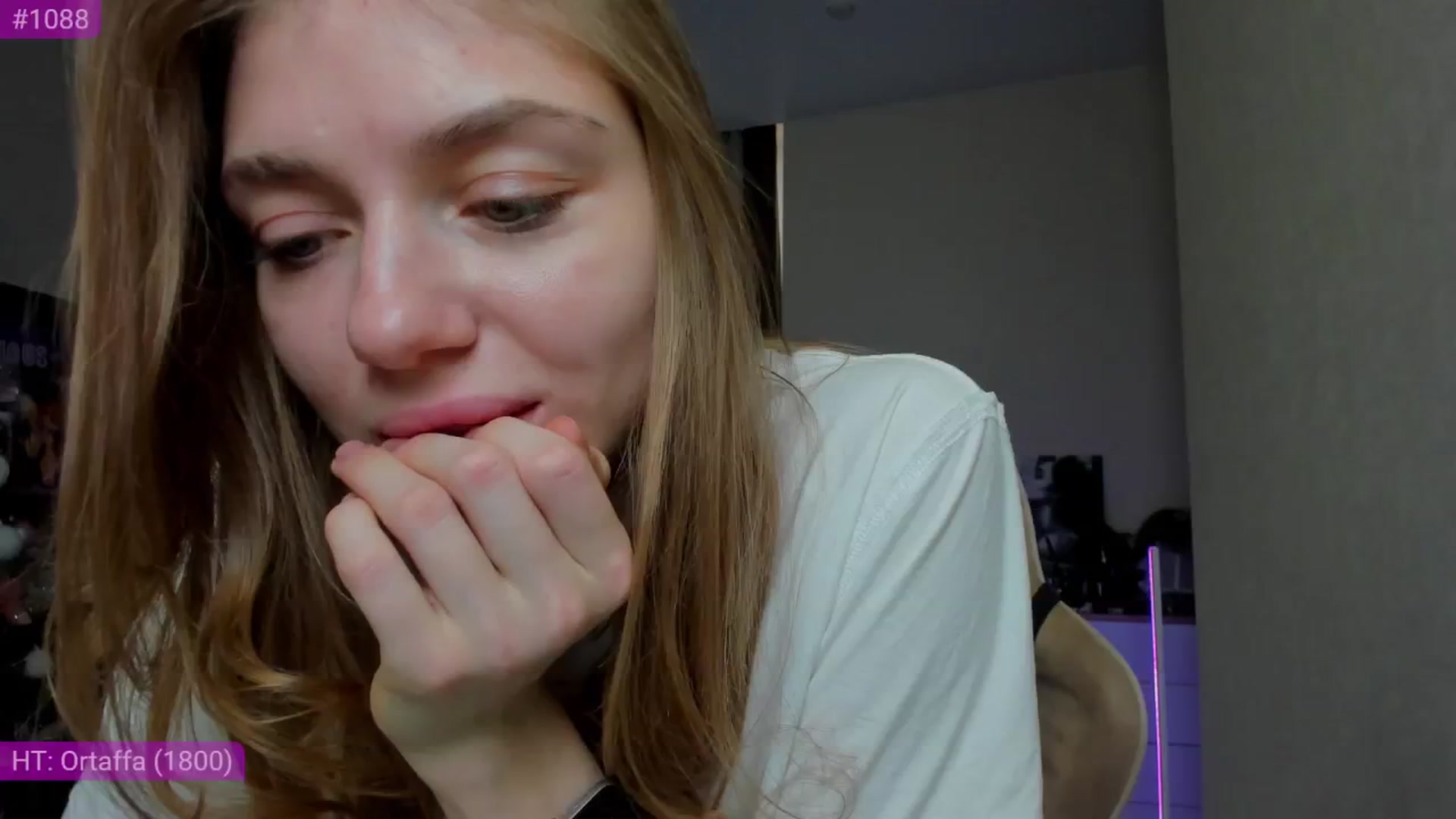 Gallery image thumbnail from Make_my_Luck's myfreecams stream on, 12/14/2024, 08:00 image 13 of 20