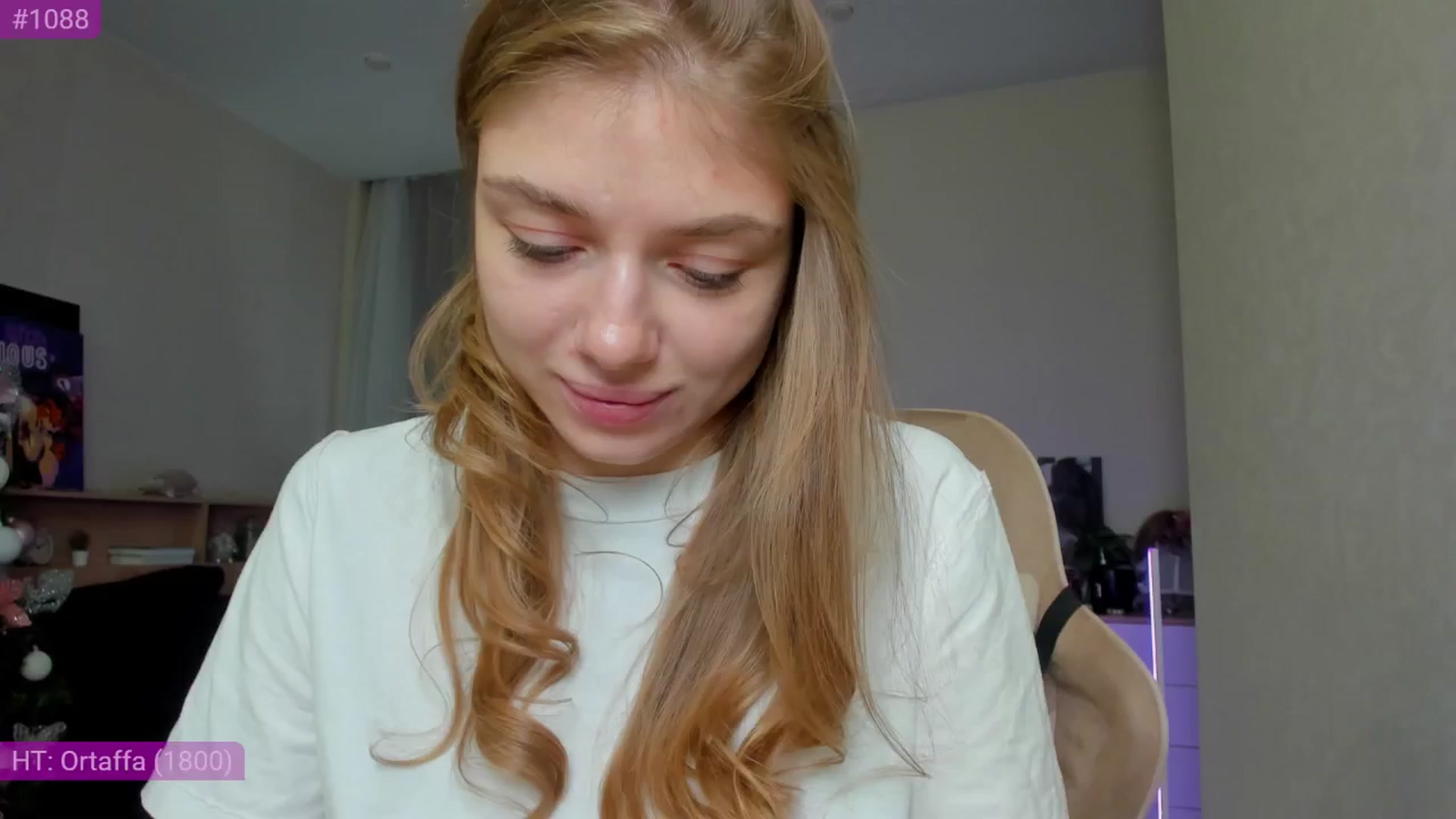 Gallery image thumbnail from Make_my_Luck's myfreecams stream on, 12/14/2024, 08:00 image 17 of 20