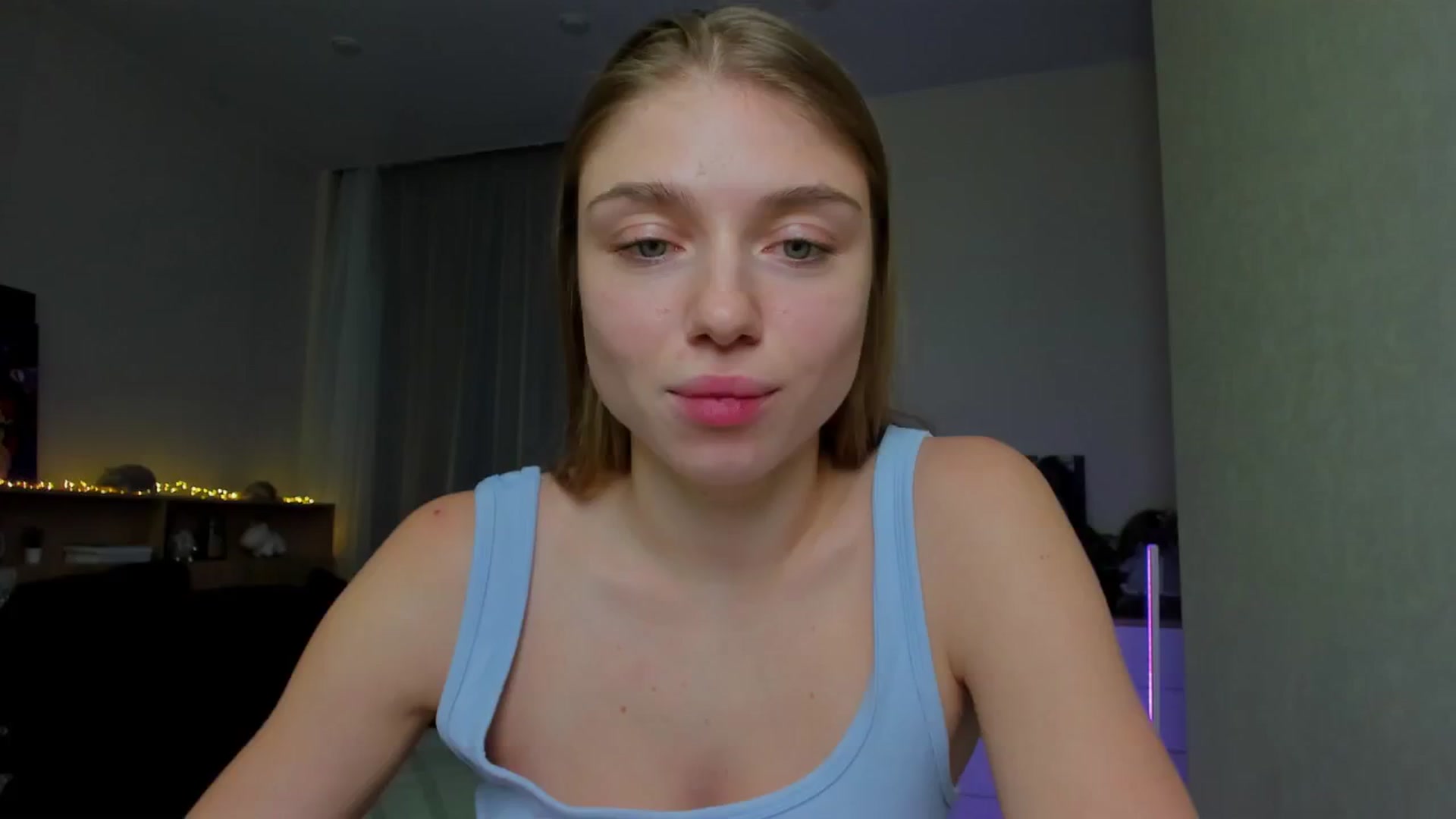 Gallery image thumbnail from Make_my_Luck's myfreecams stream on, 12/20/2024, 17:42 image 2 of 20