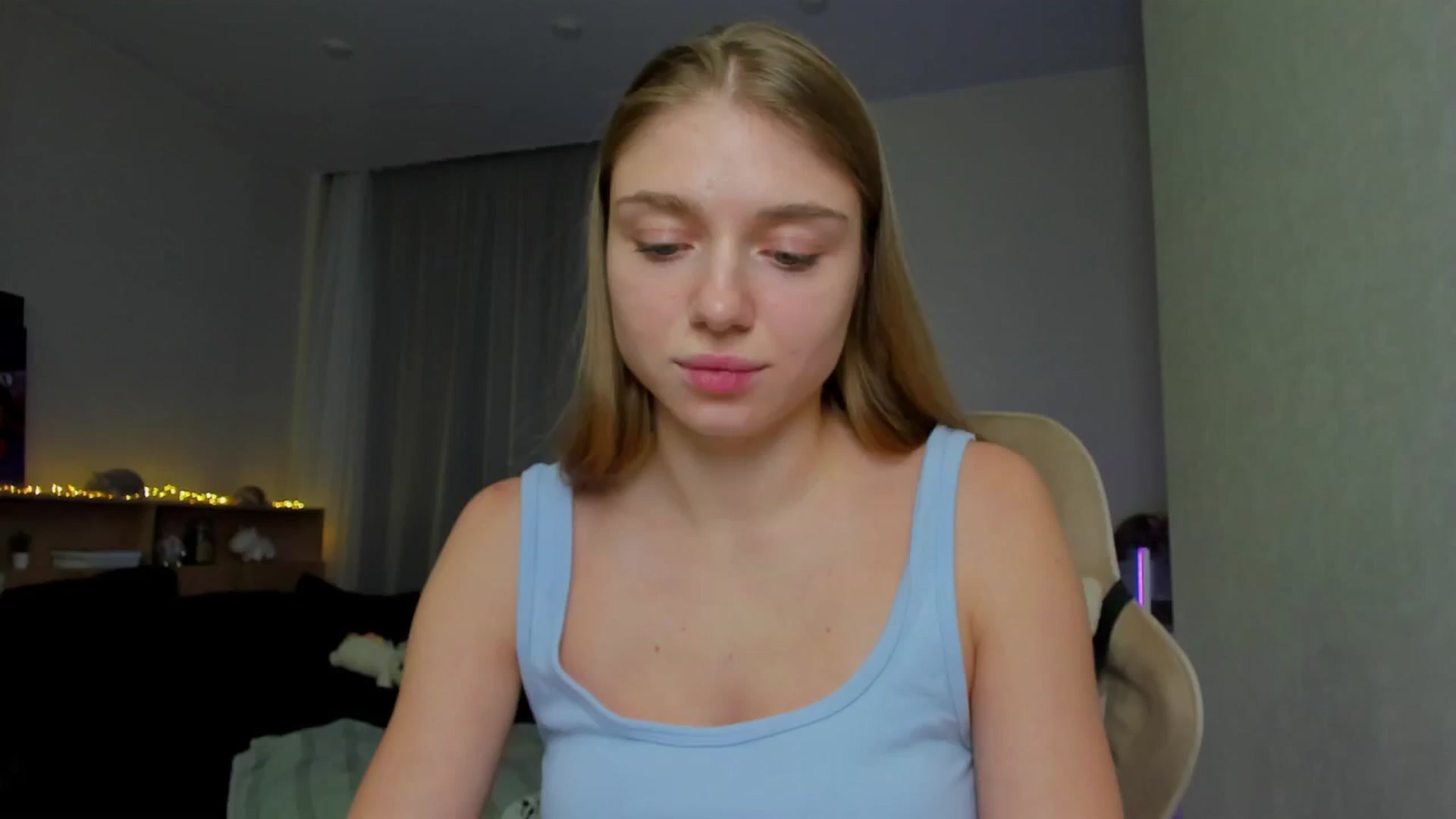 Gallery image thumbnail from Make_my_Luck's myfreecams stream on, 12/20/2024, 17:42 image 6 of 20