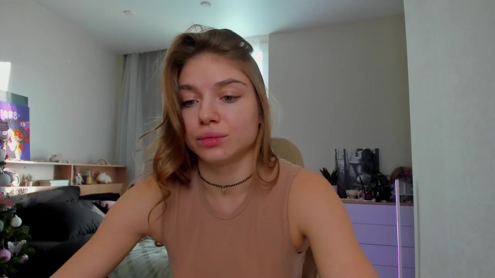 Gallery image thumbnail from Make_my_Luck's myfreecams stream on, 12/21/2024, 08:26 image 1 of 20