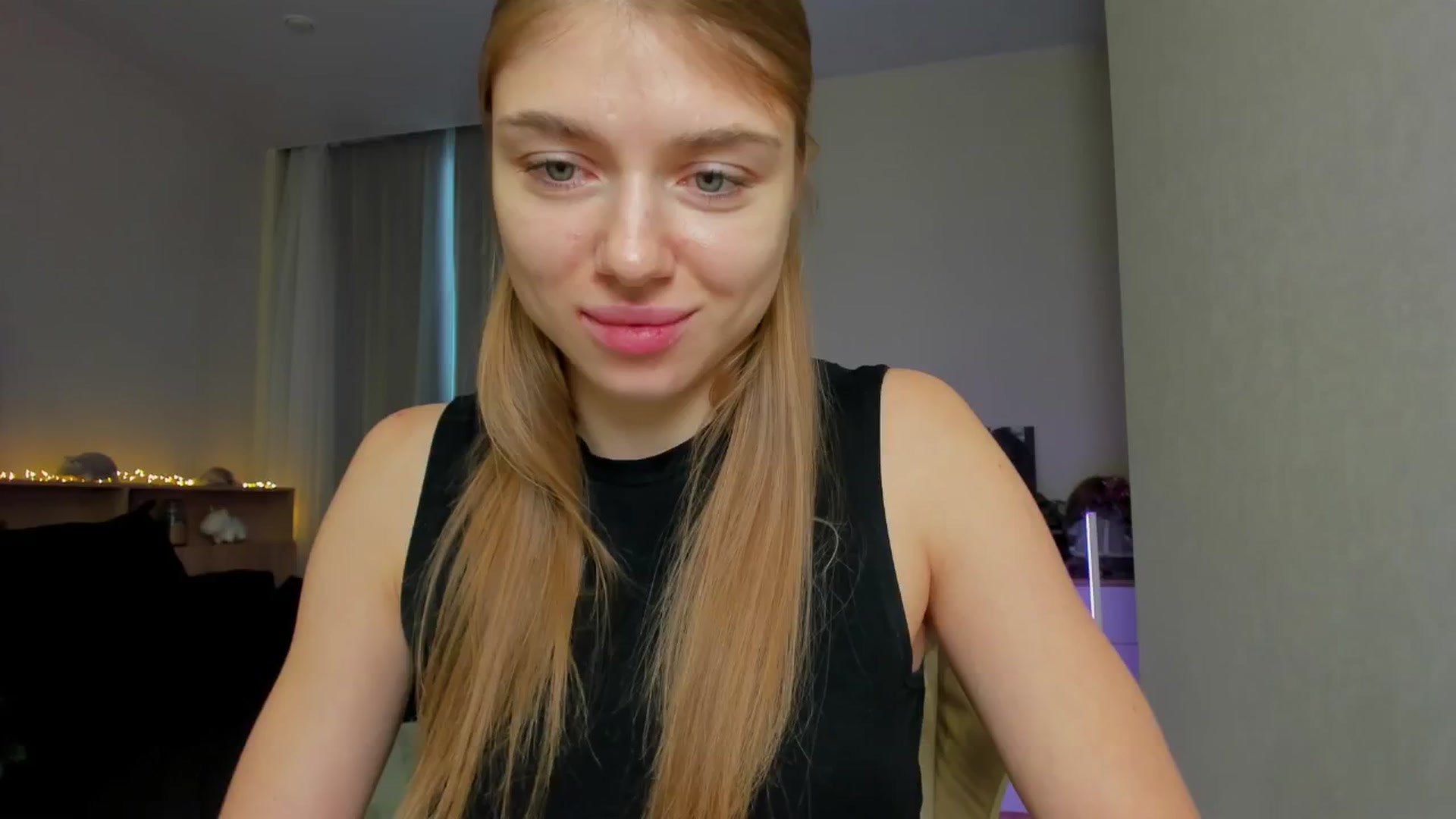 Gallery image thumbnail from Make_my_Luck's myfreecams stream on, 12/22/2024, 09:29 image 7 of 20