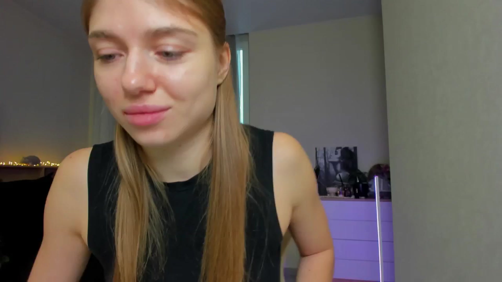 Gallery image thumbnail from Make_my_Luck's myfreecams stream on, 12/22/2024, 09:29 image 10 of 20