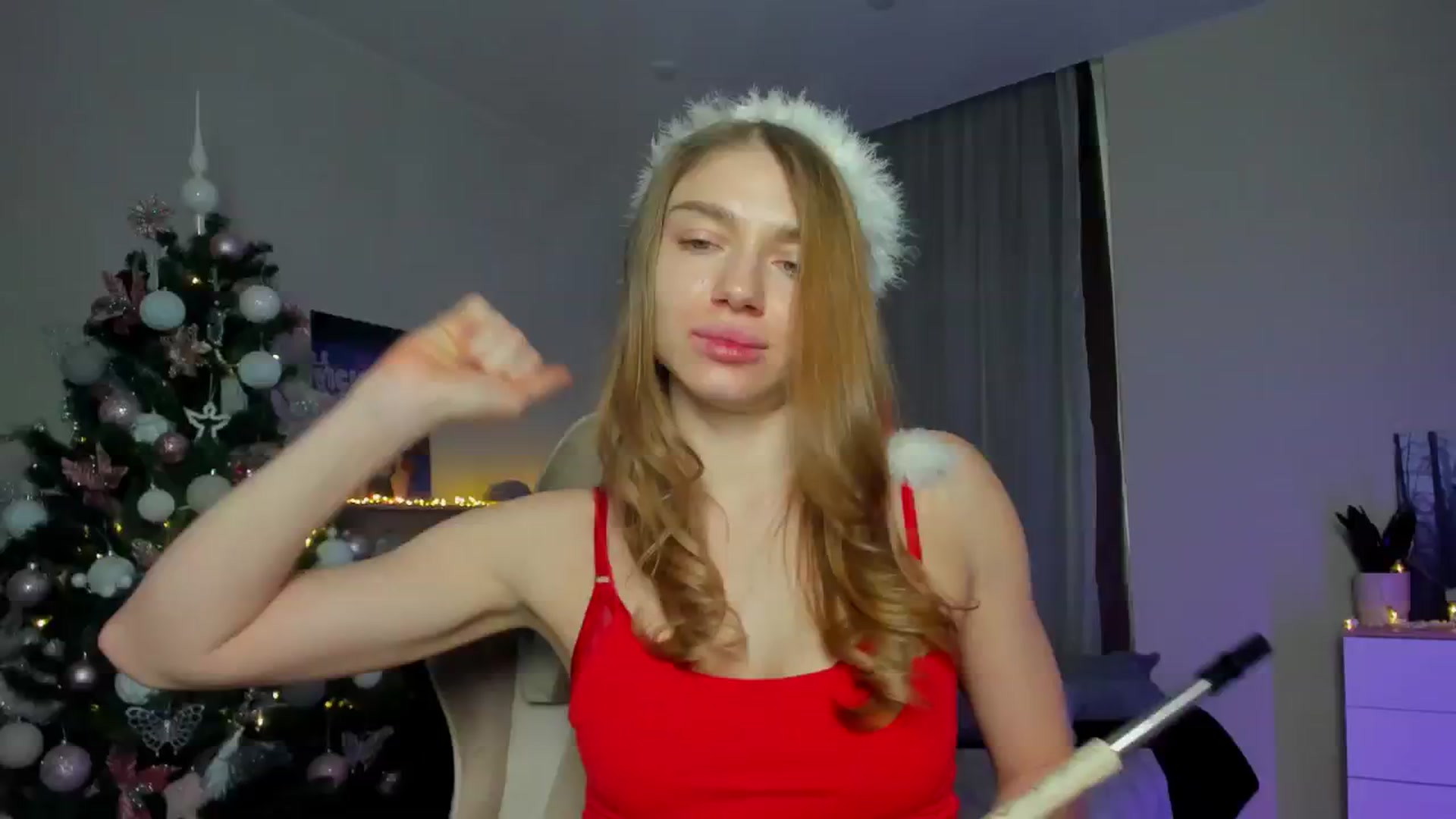 Gallery image thumbnail from Make_my_Luck's myfreecams stream on, 12/25/2024, 07:12 image 5 of 20