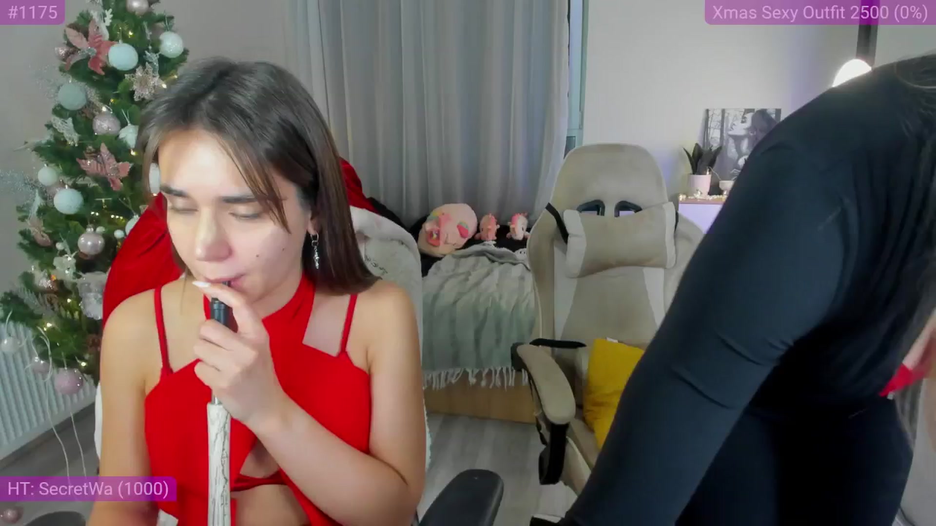 Gallery image thumbnail from Make_my_Luck's myfreecams stream on, 12/27/2024, 21:22 image 19 of 20