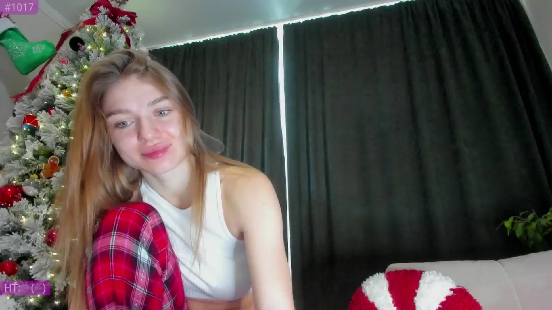 Gallery image thumbnail from Make_my_Luck's myfreecams stream on, 12/30/2024, 07:31 image 7 of 20