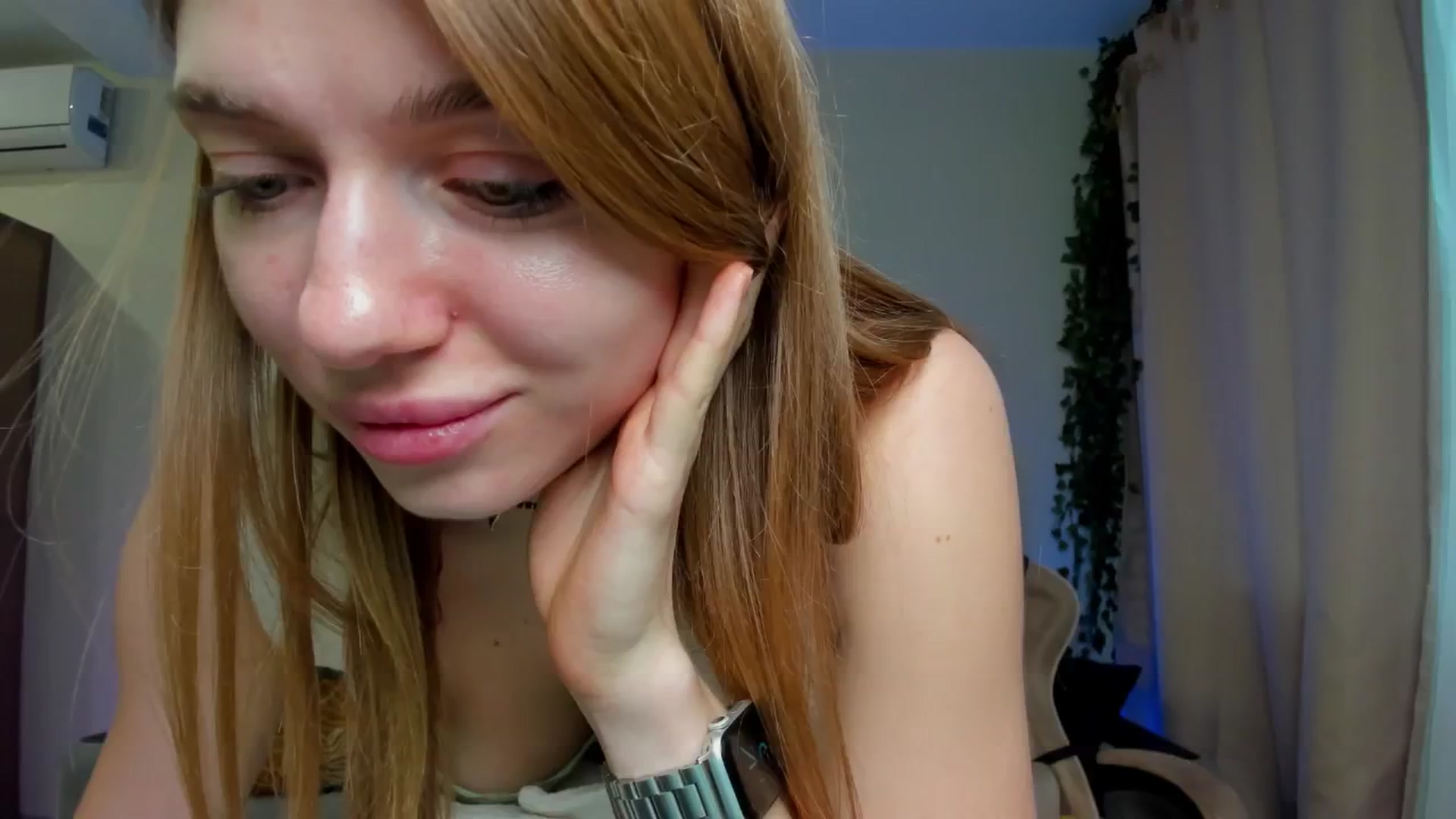 Gallery image thumbnail from Make_my_Luck's myfreecams stream on, 01/09/2025, 09:12 image 7 of 20