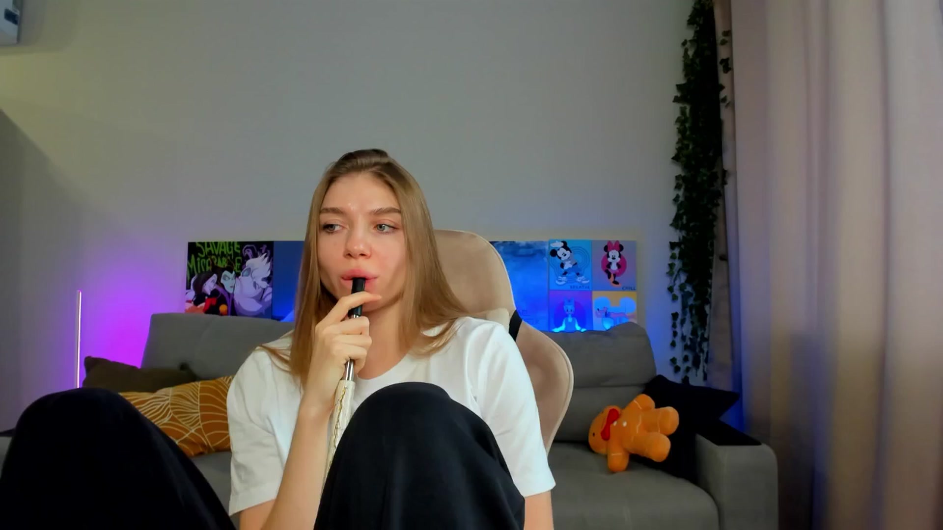 Gallery image thumbnail from Make_my_Luck's myfreecams stream on, 01/15/2025, 08:16 image 20 of 20