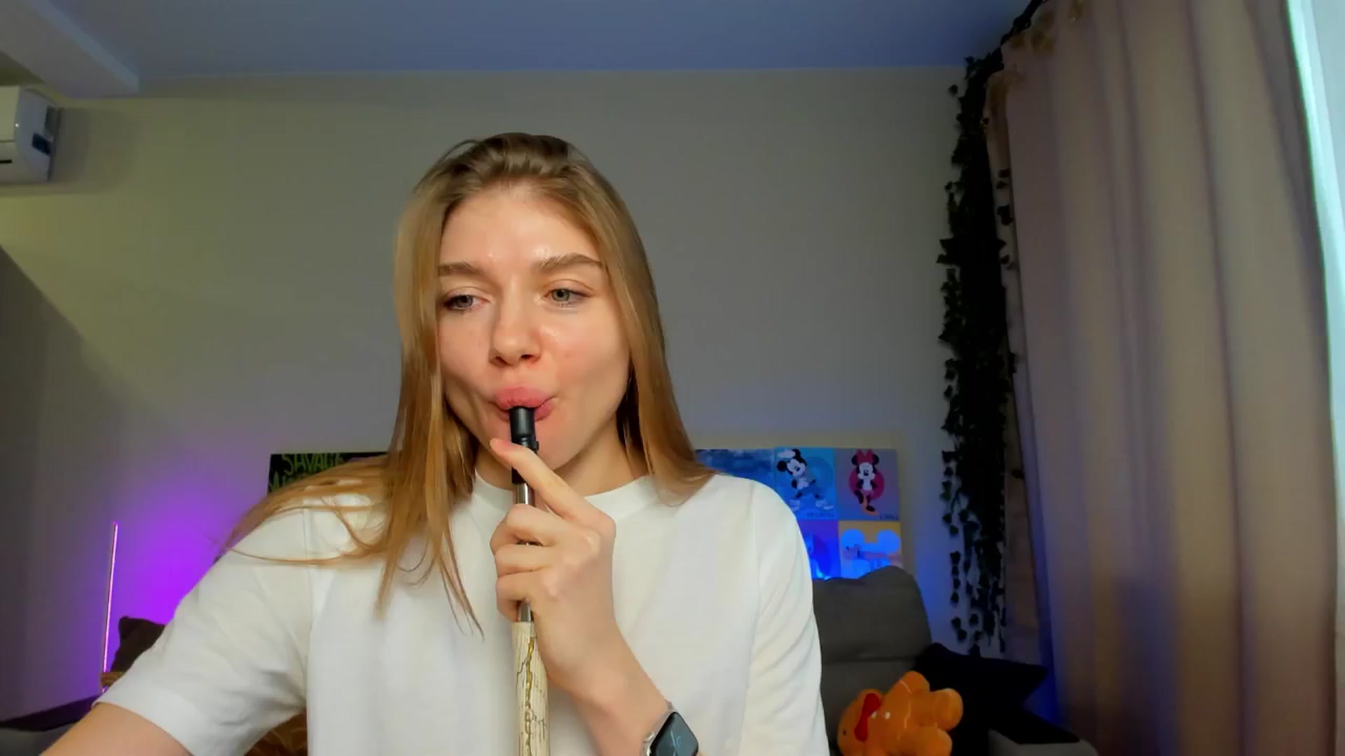 Gallery image thumbnail from Make_my_Luck's myfreecams stream on, 01/15/2025, 08:16 image 12 of 20