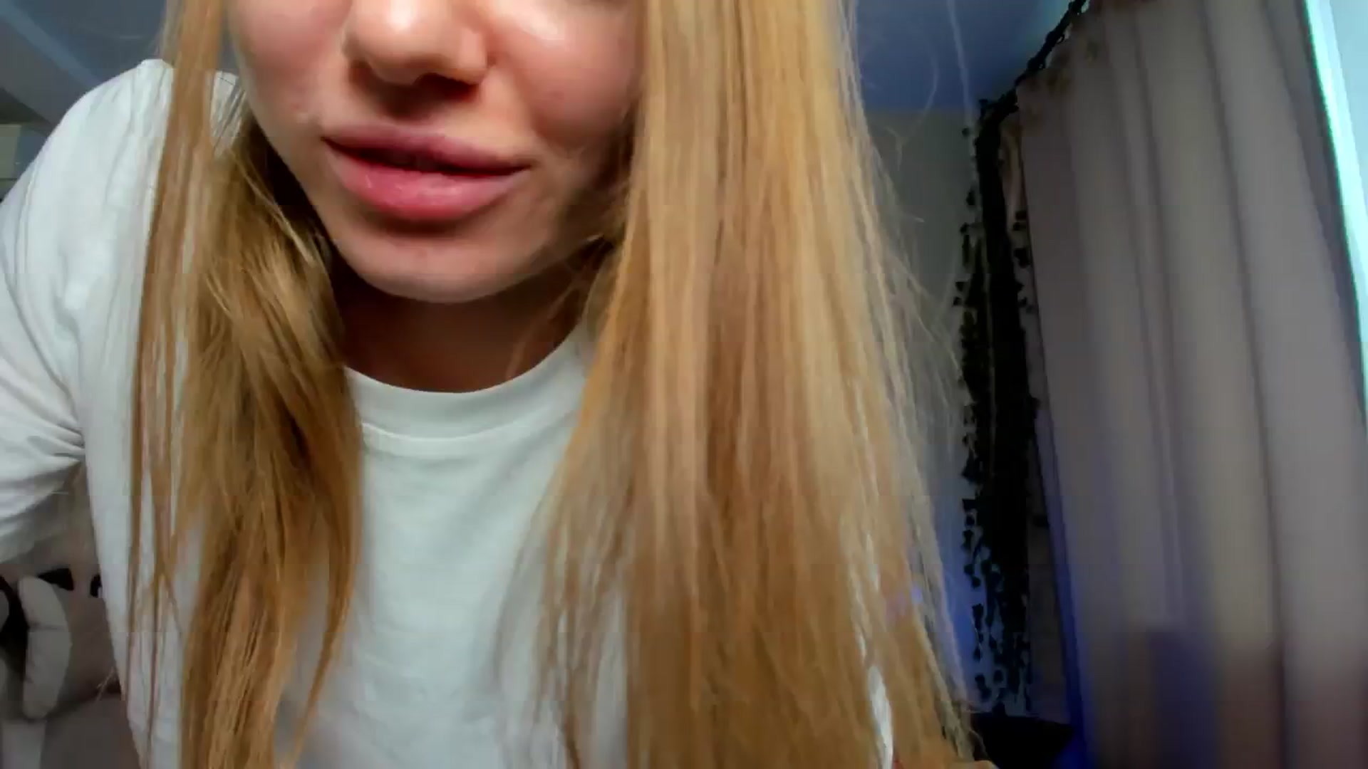 Gallery image thumbnail from Make_my_Luck's myfreecams stream on, 01/15/2025, 08:32 image 12 of 20