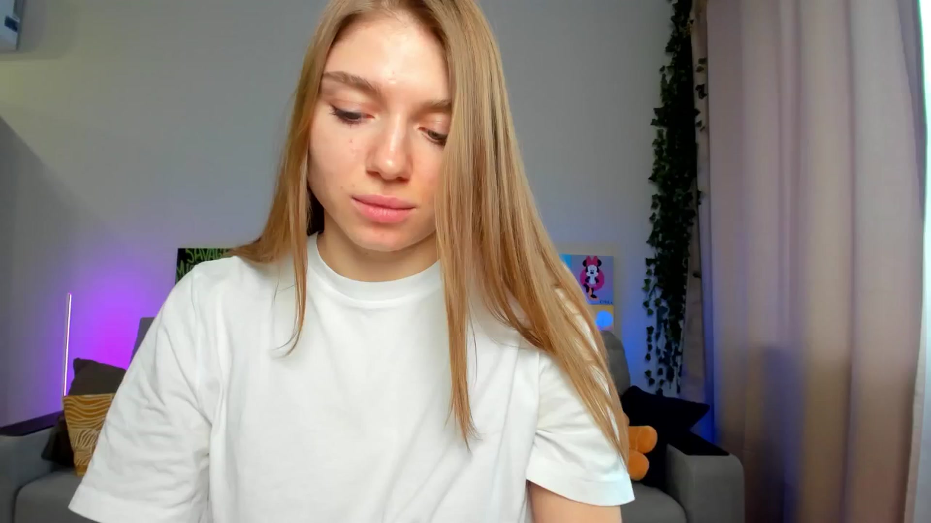 Gallery image thumbnail from Make_my_Luck's myfreecams stream on, 01/15/2025, 09:30 image 7 of 20