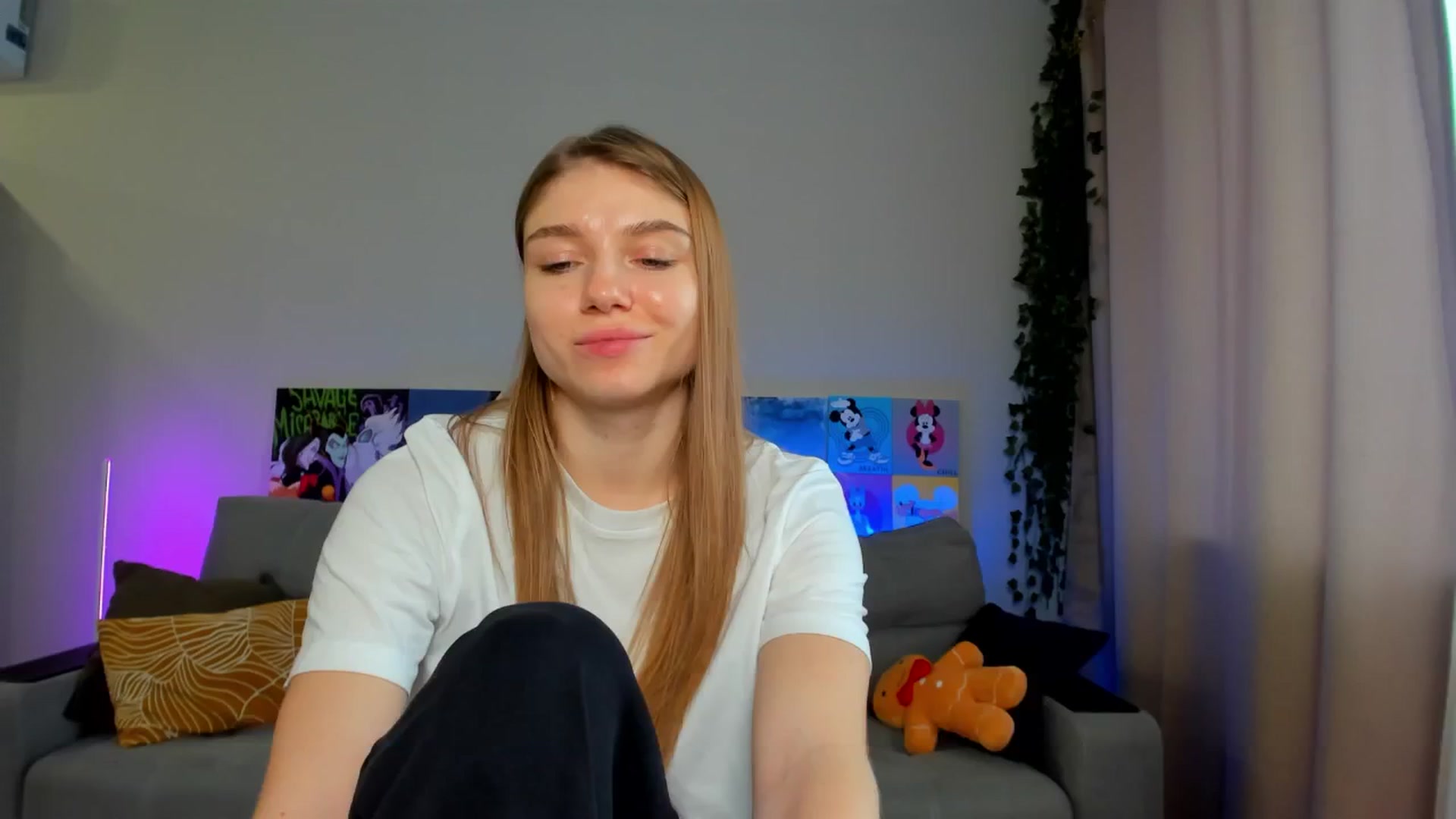 Gallery image thumbnail from Make_my_Luck's myfreecams stream on, 01/15/2025, 09:30 image 16 of 20