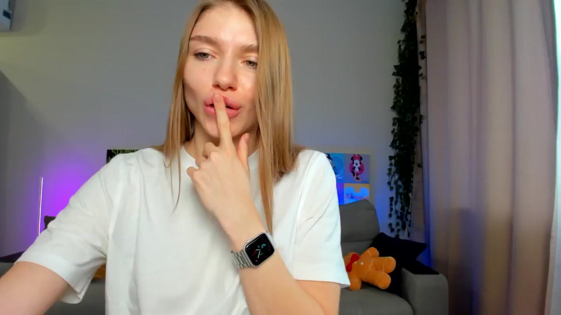 Gallery image thumbnail from Make_my_Luck's myfreecams stream on, 01/15/2025, 09:30 image 5 of 20