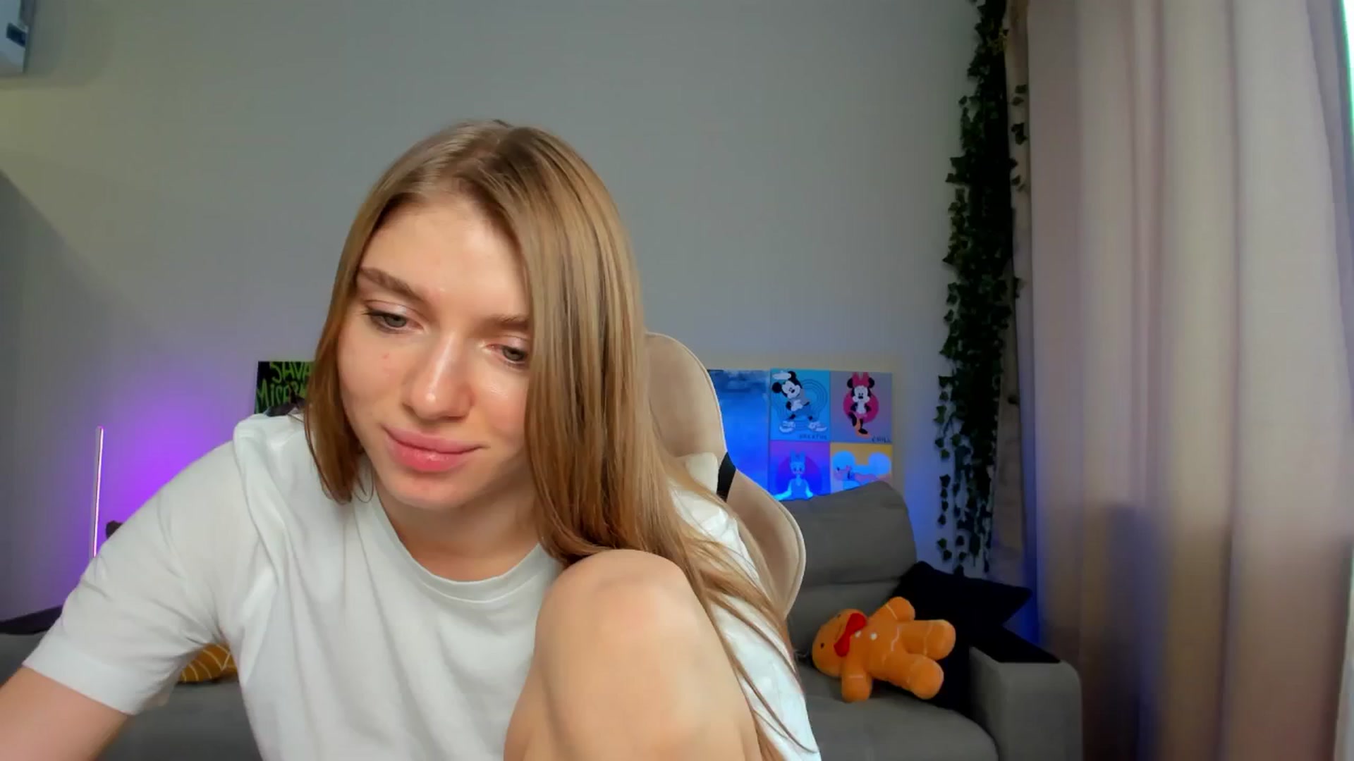Gallery image thumbnail from Make_my_Luck's myfreecams stream on, 01/15/2025, 09:30 image 12 of 20