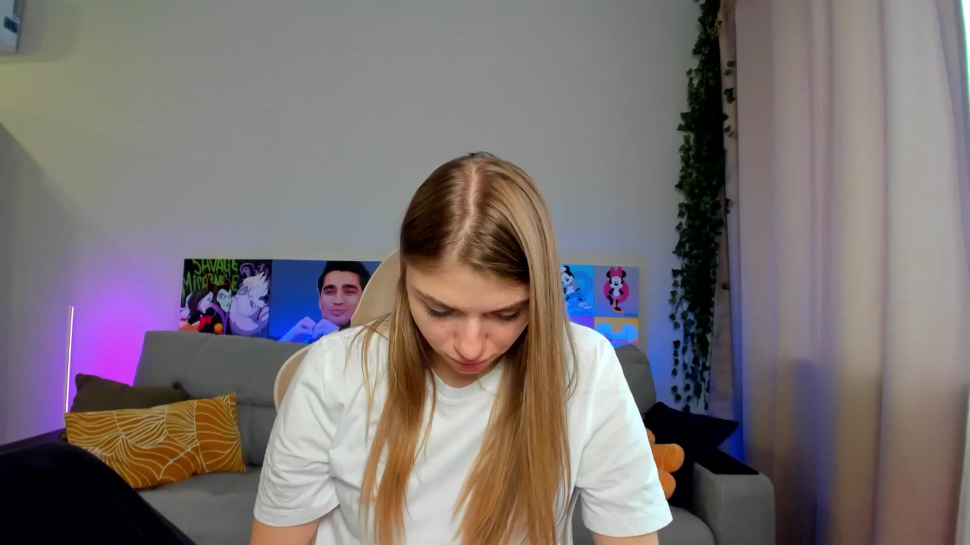 Gallery image thumbnail from Make_my_Luck's myfreecams stream on, 01/15/2025, 09:30 image 19 of 20