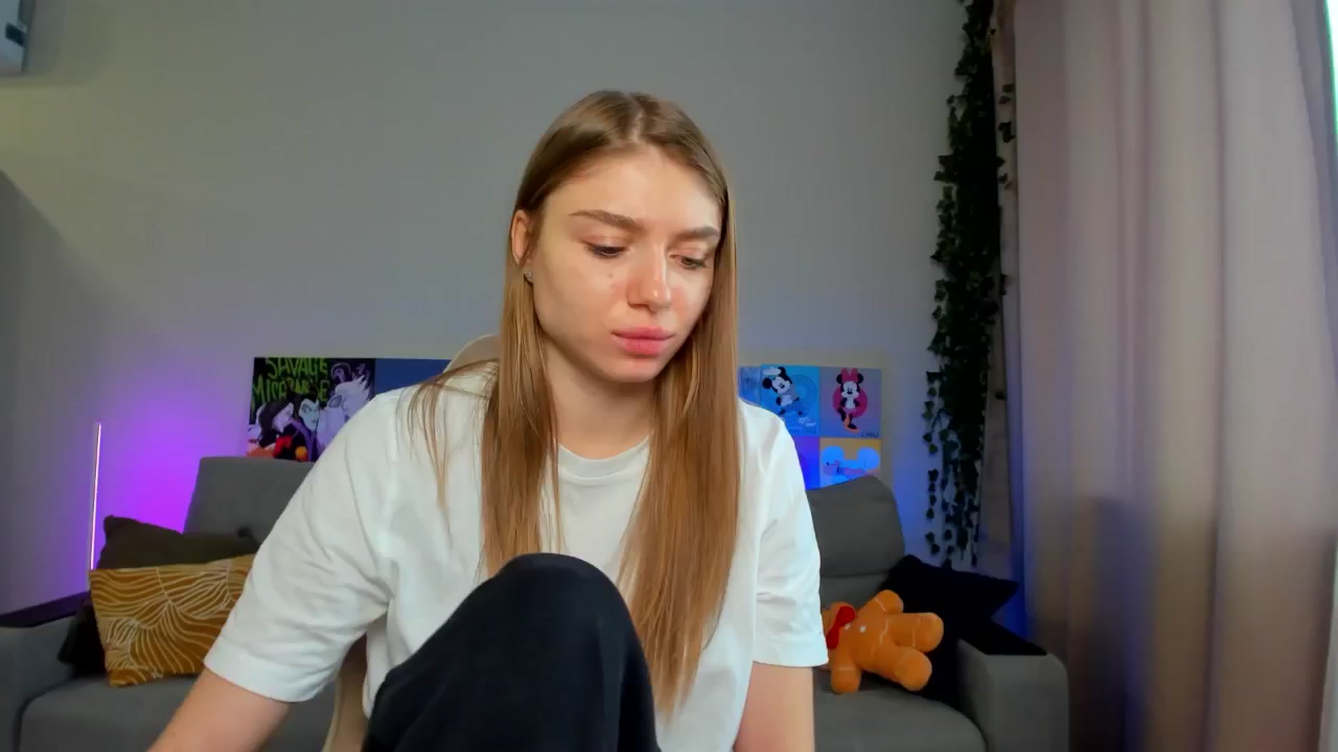 Gallery image thumbnail from Make_my_Luck's myfreecams stream on, 01/15/2025, 09:30 image 15 of 20