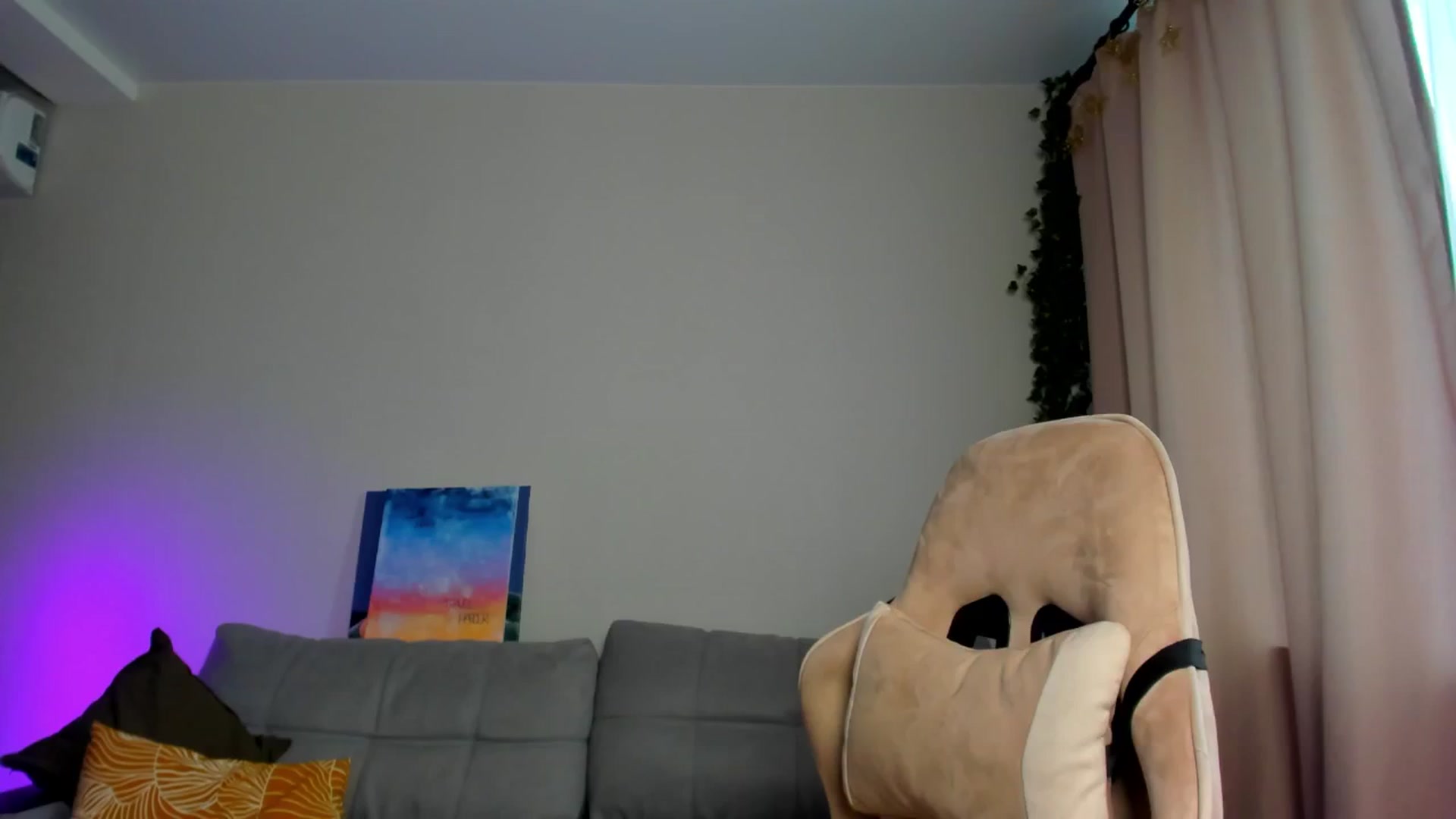 Gallery image thumbnail from Make_my_Luck's myfreecams stream on, 01/30/2025, 07:16 image 10 of 20