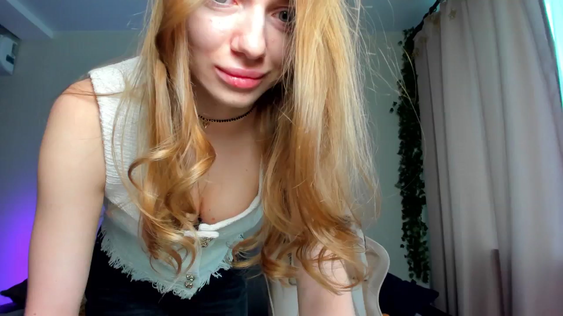 Gallery image thumbnail from Make_my_Luck's myfreecams stream on, 01/30/2025, 07:16 image 15 of 20