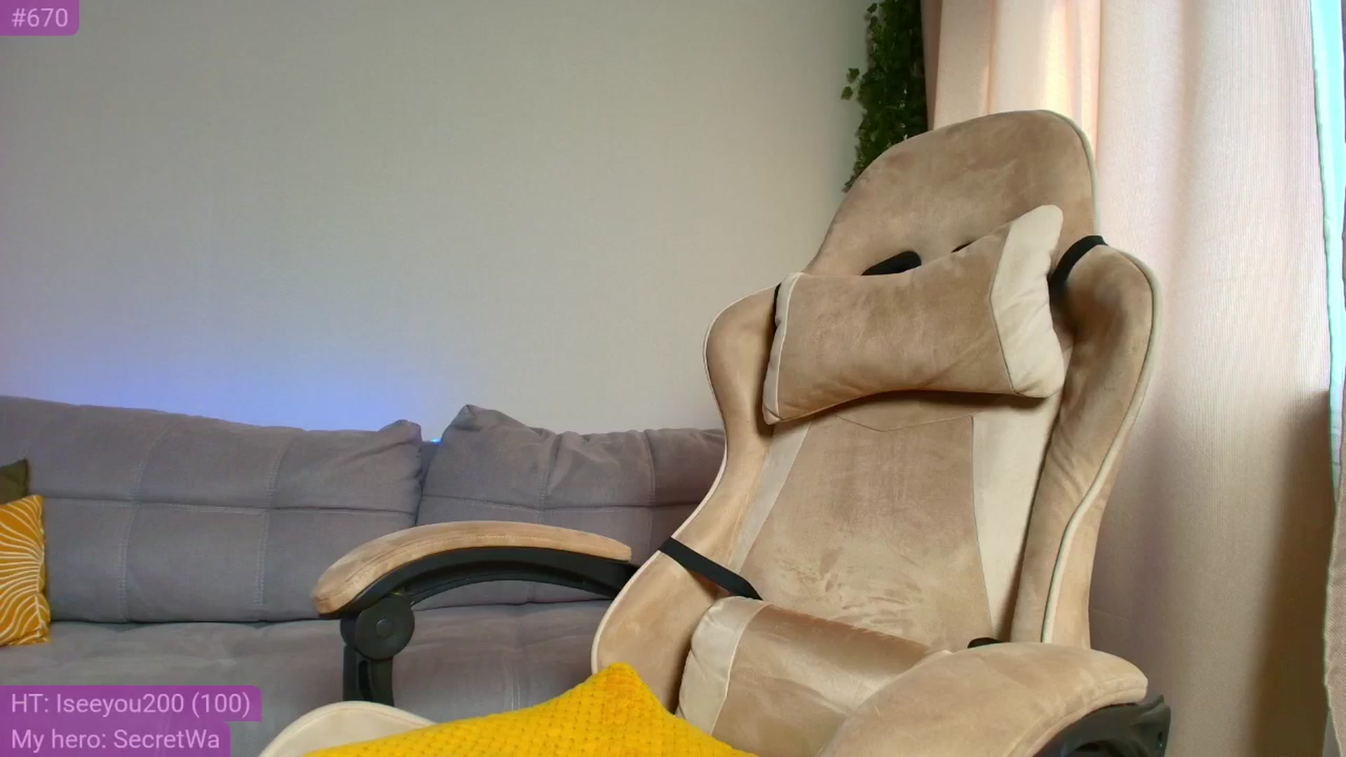 Gallery image thumbnail from Make_my_Luck's myfreecams stream on, 02/08/2025, 09:38 image 11 of 20