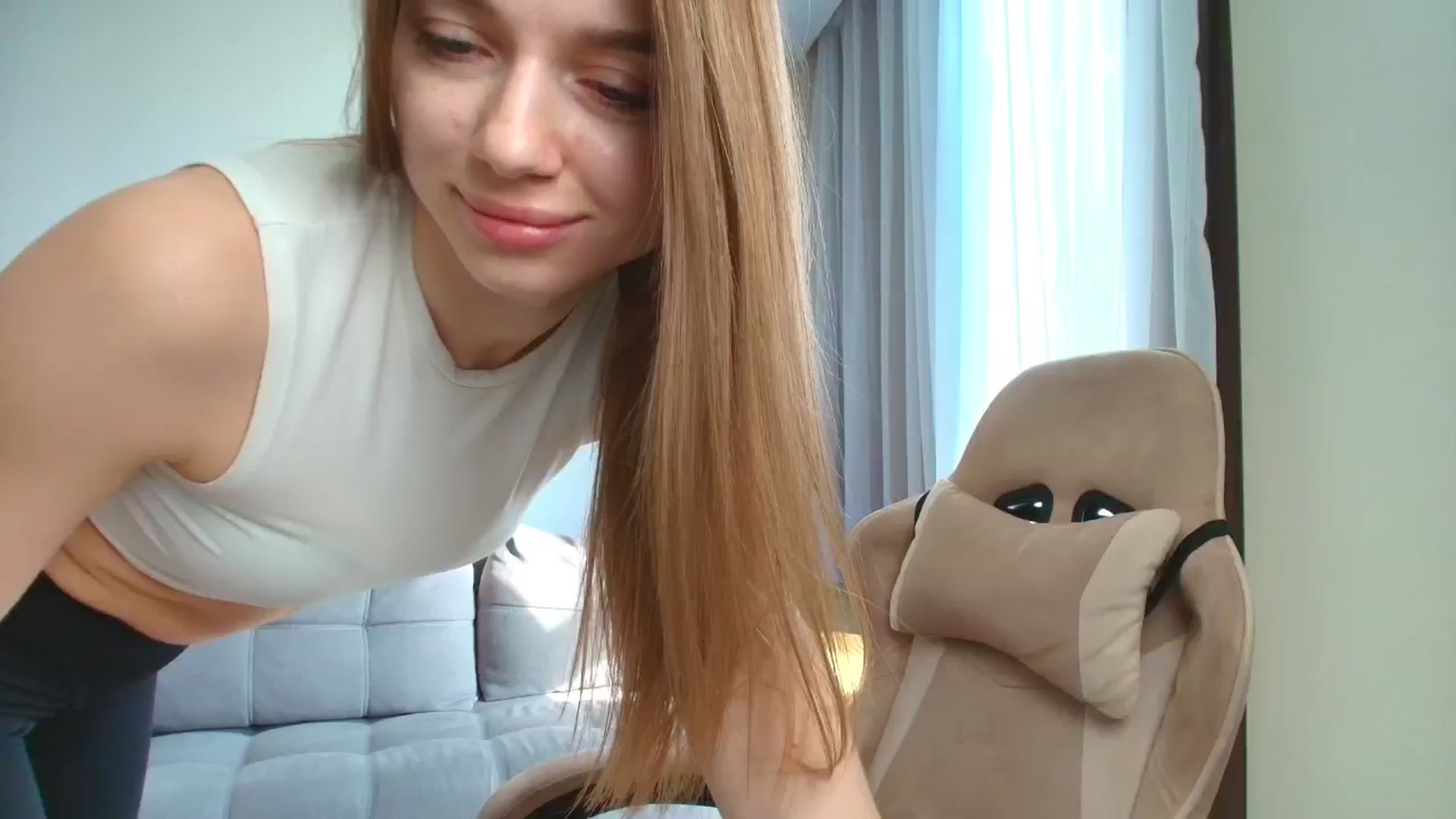 Gallery image thumbnail from Make_my_Luck's myfreecams stream on, 02/11/2025, 08:28 image 5 of 20