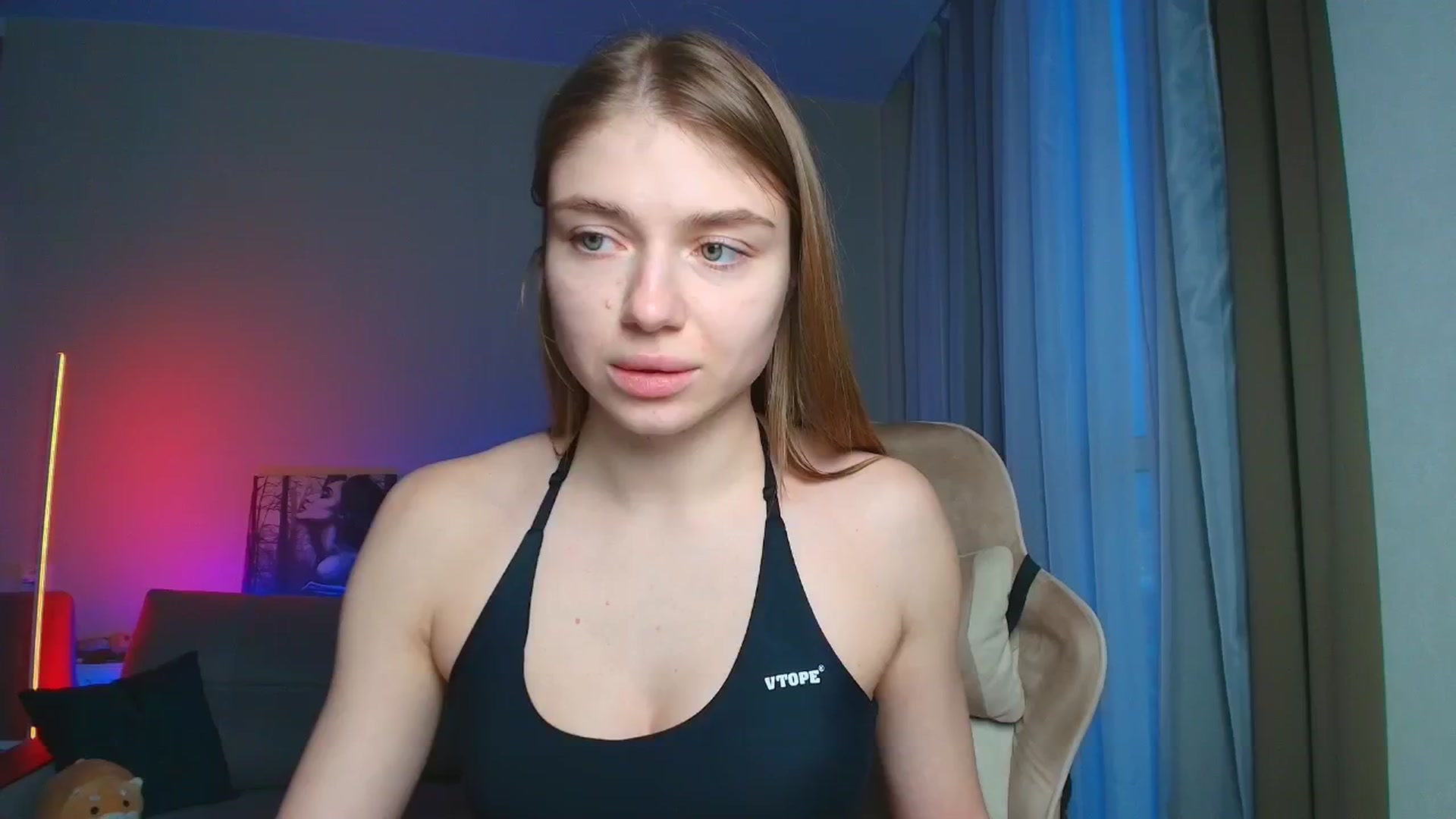 Gallery image thumbnail from Make_my_Luck's myfreecams stream on, 02/17/2025, 14:46 image 3 of 20