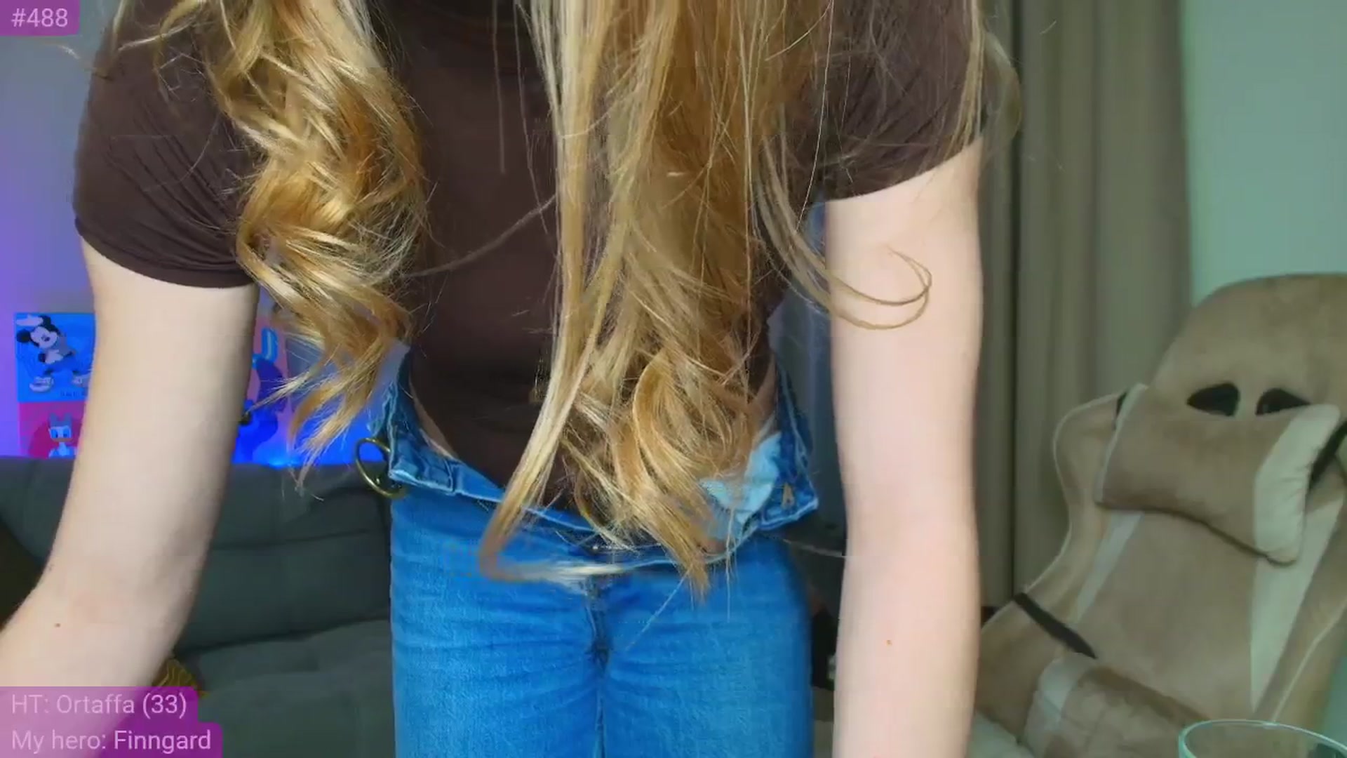 Gallery image thumbnail from Make_my_Luck's myfreecams stream on, 02/24/2025, 16:04 image 14 of 20