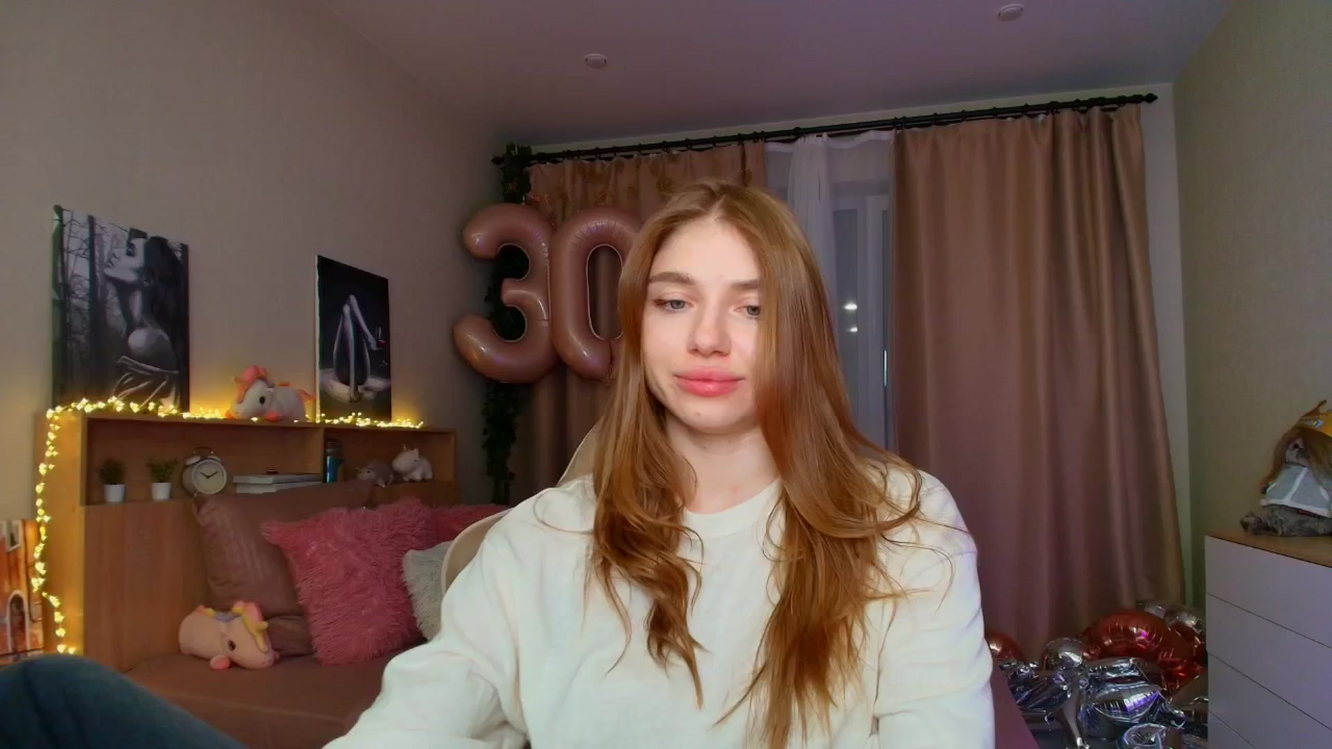 Gallery image thumbnail from Make_my_Luck's myfreecams stream on, 03/16/2025, 16:25 image 1 of 20