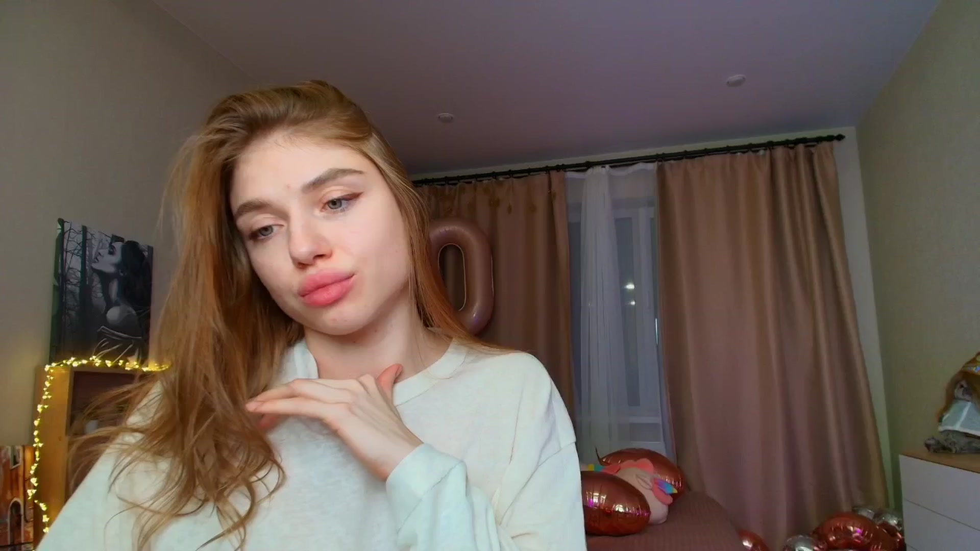 Gallery image thumbnail from Make_my_Luck's myfreecams stream on, 03/16/2025, 17:05 image 4 of 20