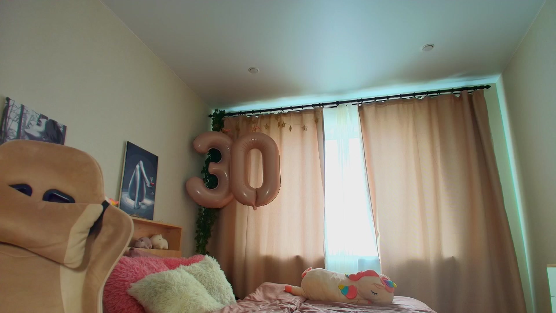 Gallery image thumbnail from Make_my_Luck's myfreecams stream on, 03/20/2025, 10:16 image 11 of 20