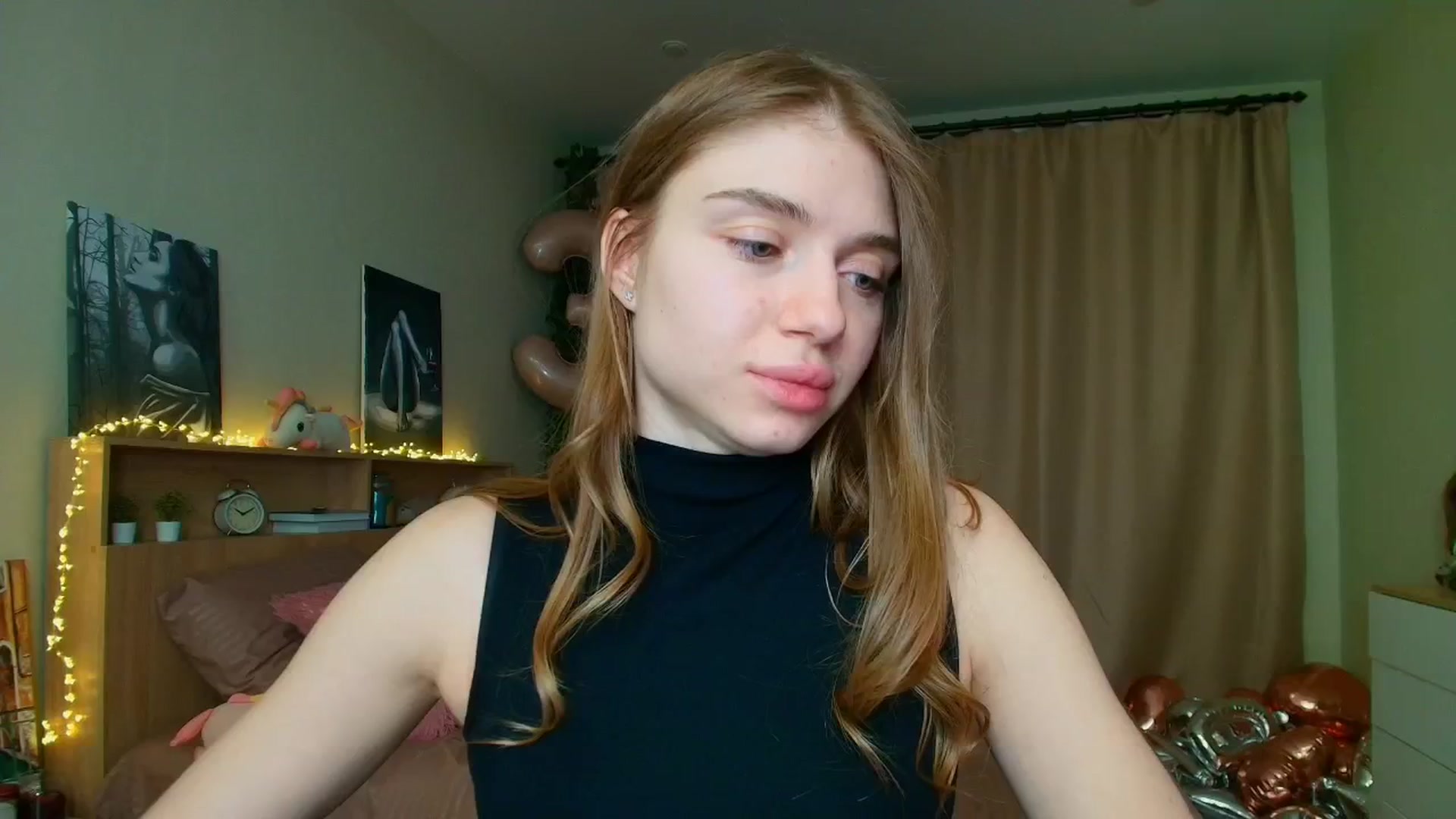 Gallery image thumbnail from Make_my_Luck's myfreecams stream on, 03/28/2025, 21:28 image 3 of 20