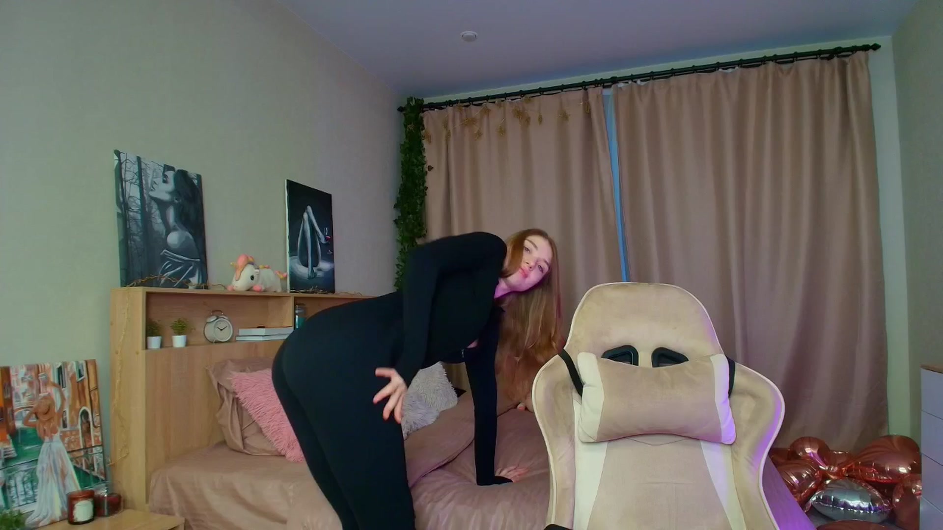 Gallery image thumbnail from Make_my_Luck's myfreecams stream on, 04/07/2025, 16:07 image 2 of 20