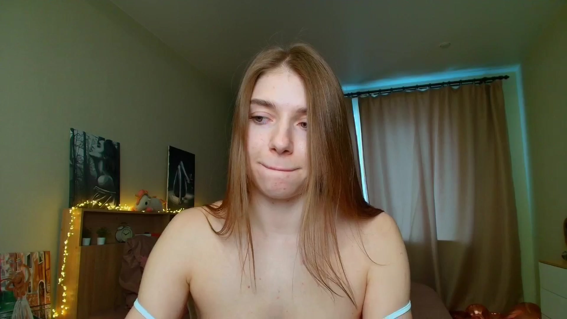 Gallery image thumbnail from Make_my_Luck's myfreecams stream on, 04/08/2025, 14:21 image 14 of 20