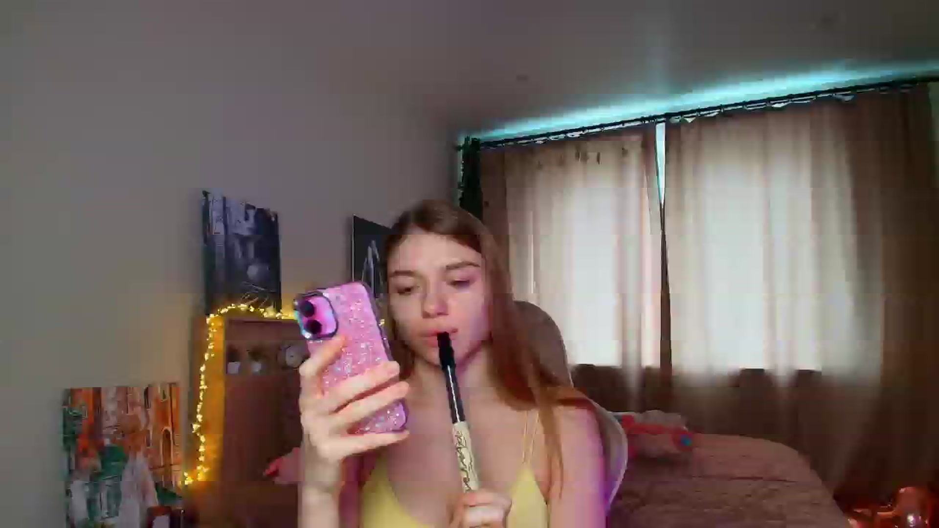Gallery image thumbnail from Make_my_Luck's myfreecams stream on, 04/11/2025, 10:24 image 6 of 20
