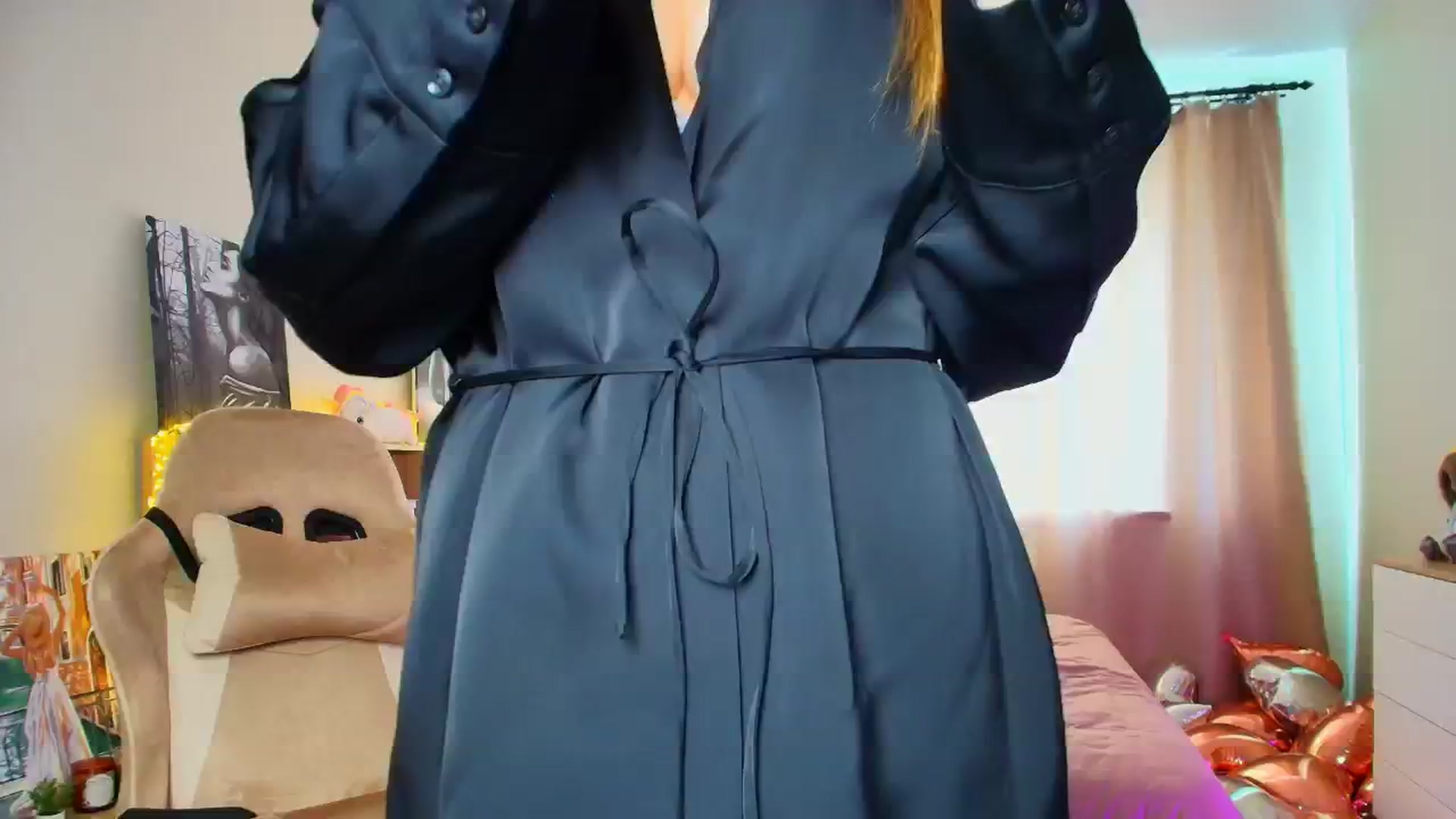 Gallery image thumbnail from Make_my_Luck's myfreecams stream on, 04/29/2025, 08:11 image 17 of 20