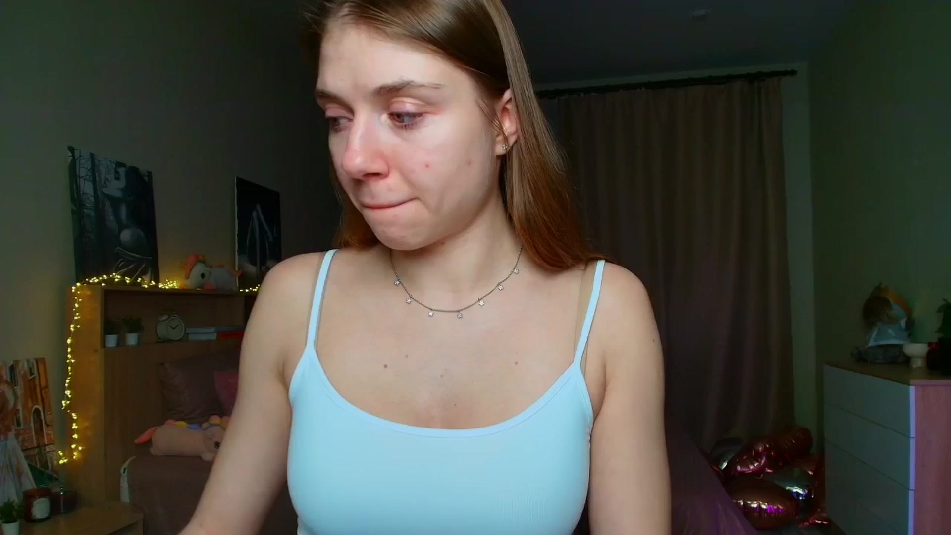 Gallery image thumbnail from Make_my_Luck's myfreecams stream on, 05/08/2025, 17:33 image 18 of 20