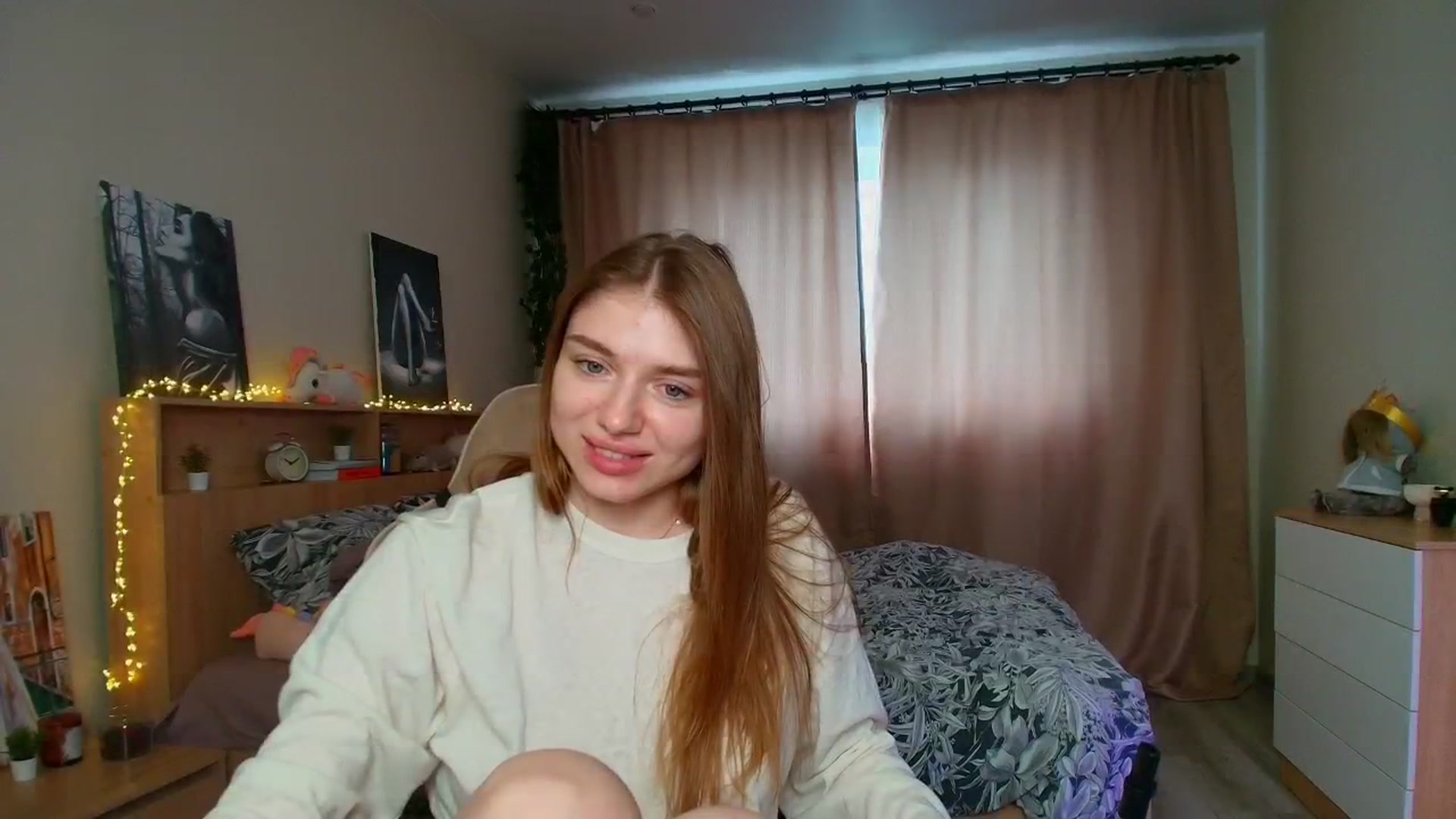 Gallery image thumbnail from Make_my_Luck's myfreecams stream on, 05/14/2025, 10:21 image 4 of 20