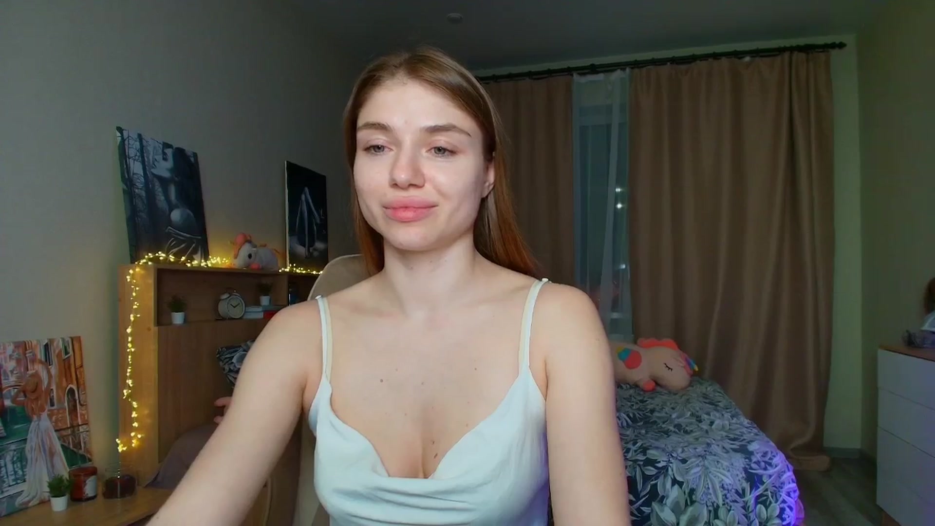 Gallery image thumbnail from Make_my_Luck's myfreecams stream on, 05/27/2025, 21:31 image 13 of 20