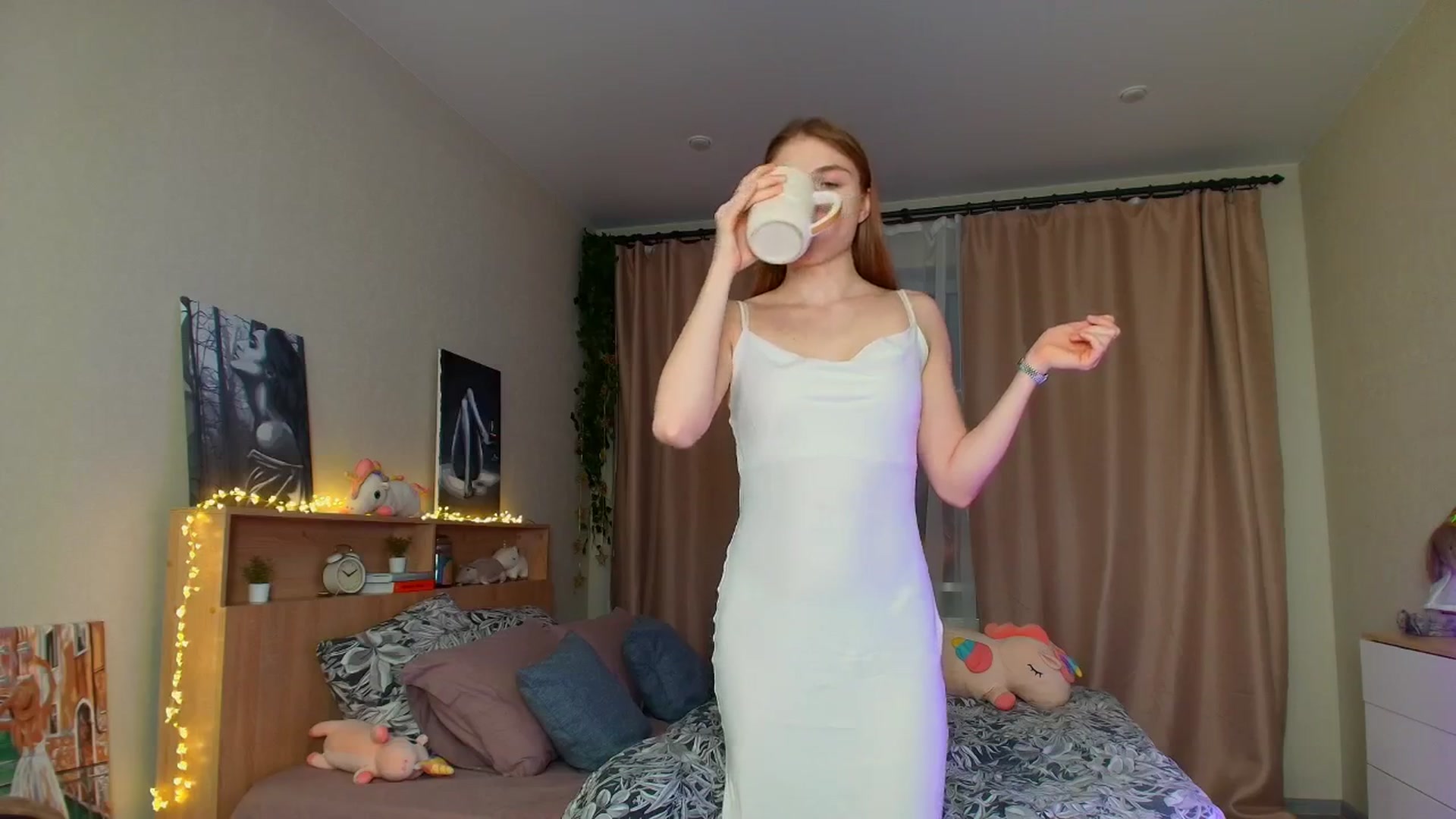 Gallery image thumbnail from Make_my_Luck's myfreecams stream on, 05/27/2025, 21:31 image 3 of 20