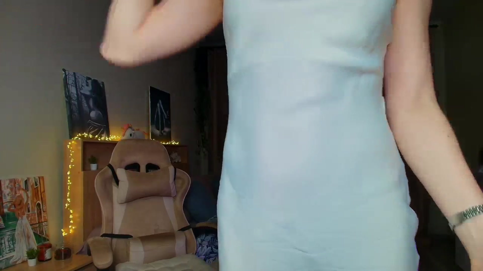 Gallery image thumbnail from Make_my_Luck's myfreecams stream on, 05/27/2025, 21:31 image 18 of 20