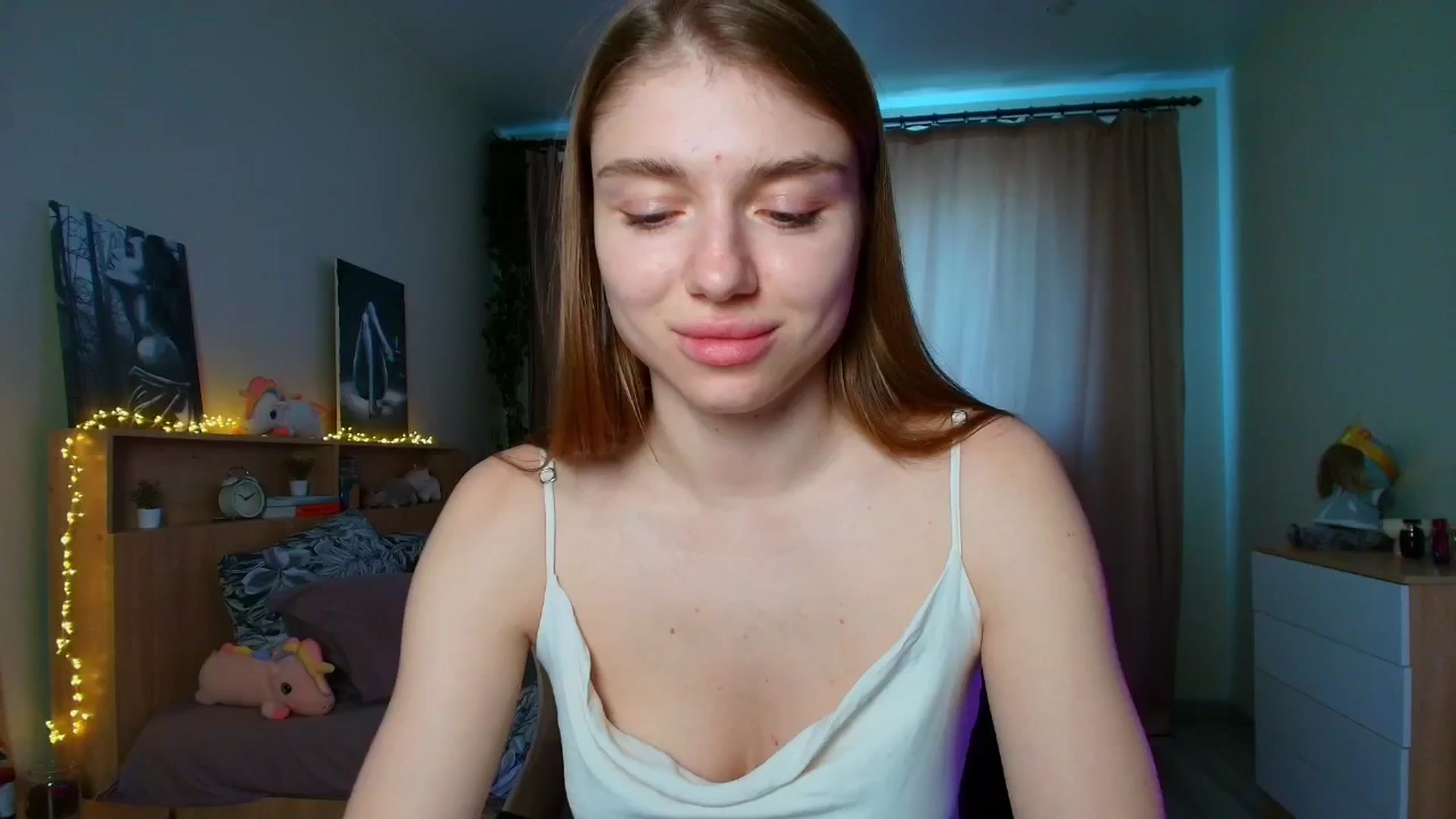 Gallery image thumbnail from Make_my_Luck's myfreecams stream on, 05/29/2025, 10:05 image 16 of 20